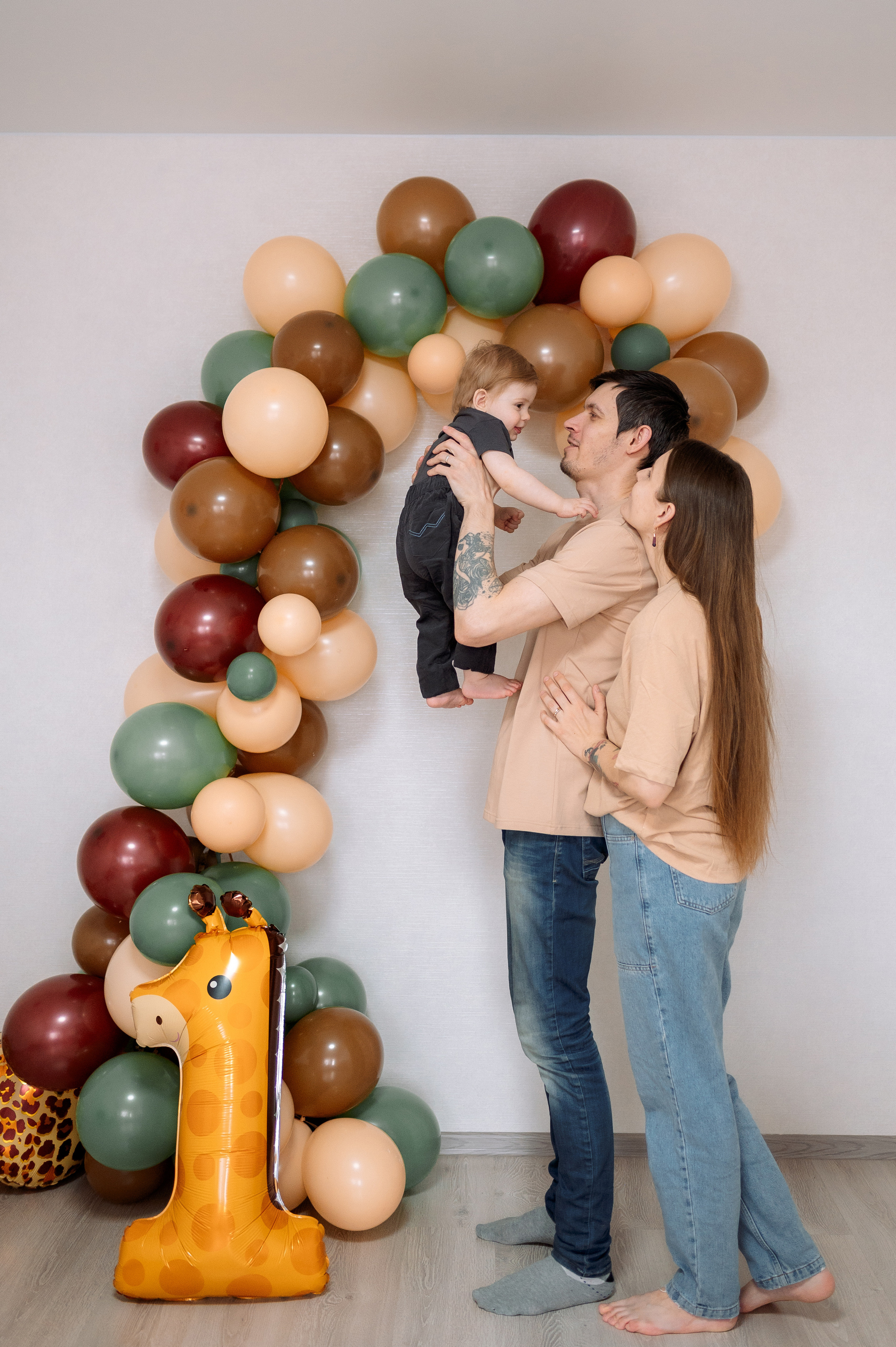 Семейная фотосессия на годик Владислава. Фотограф в Москве и Московской области Таня Яблочкина