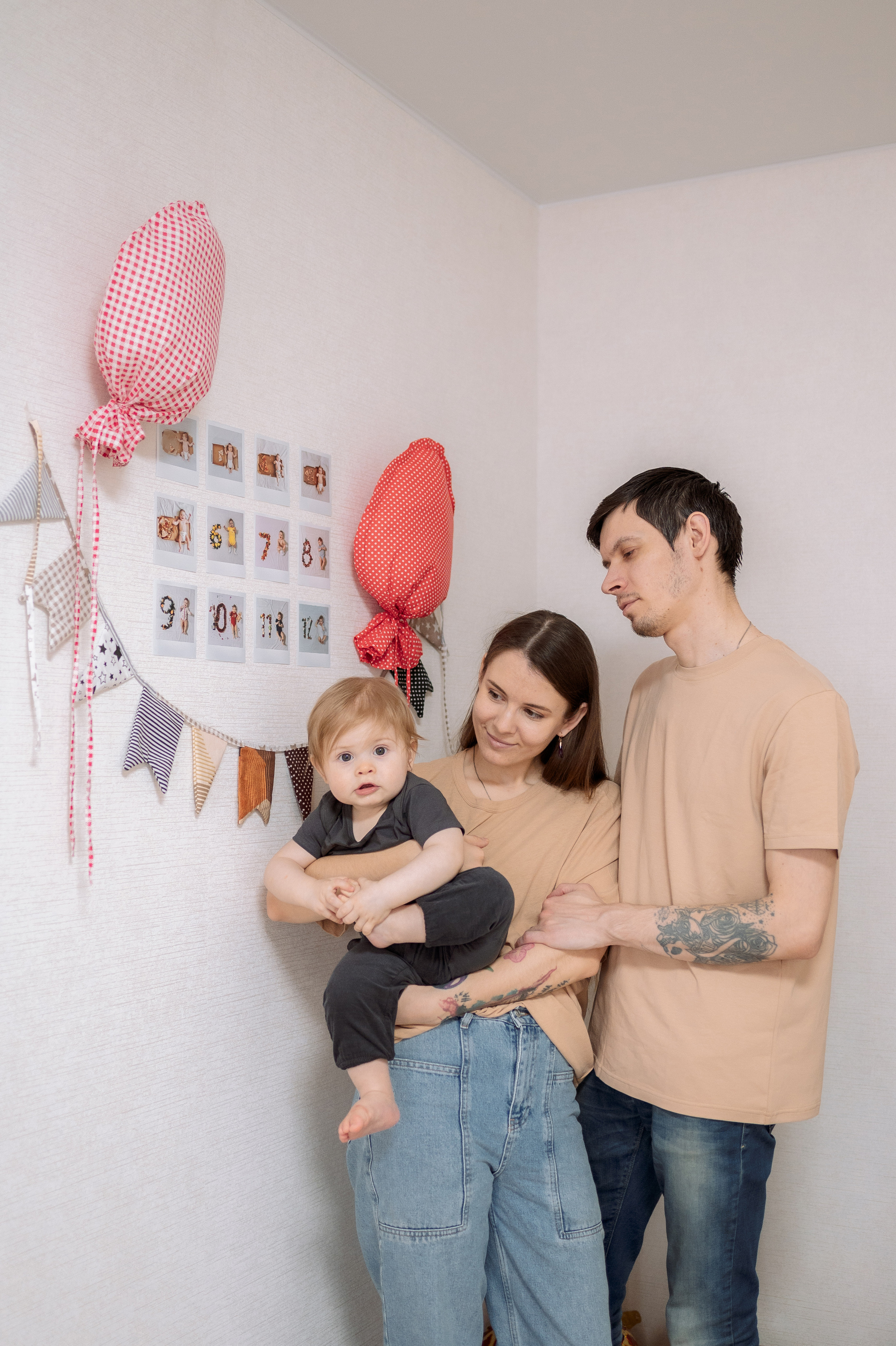 Семейная фотосессия на годик Владислава. Фотограф в Москве и Московской области Таня Яблочкина