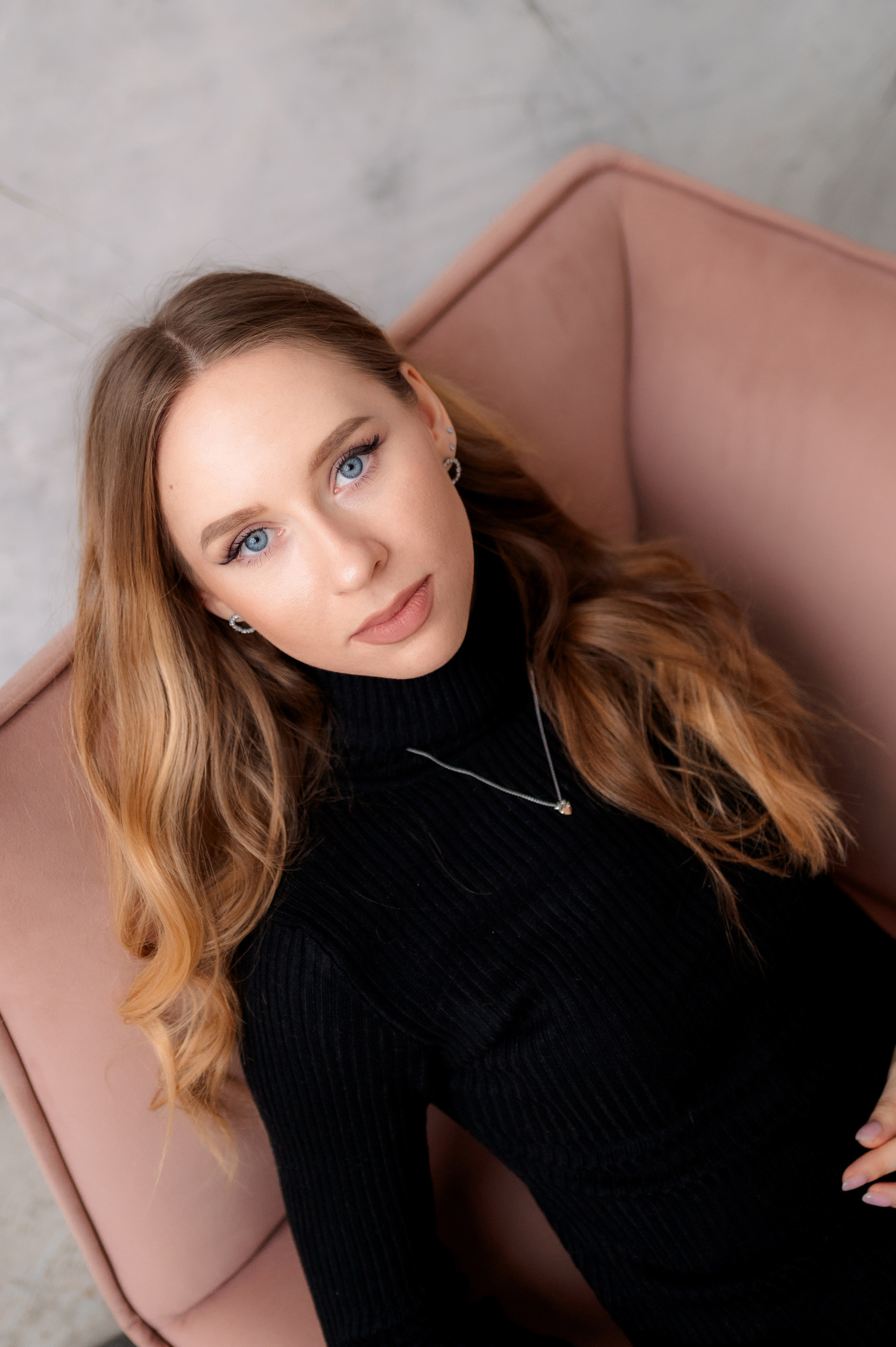 Портретная фотосессия в студии для Алины. Фотограф в Москве и Московской области Таня Яблочкина