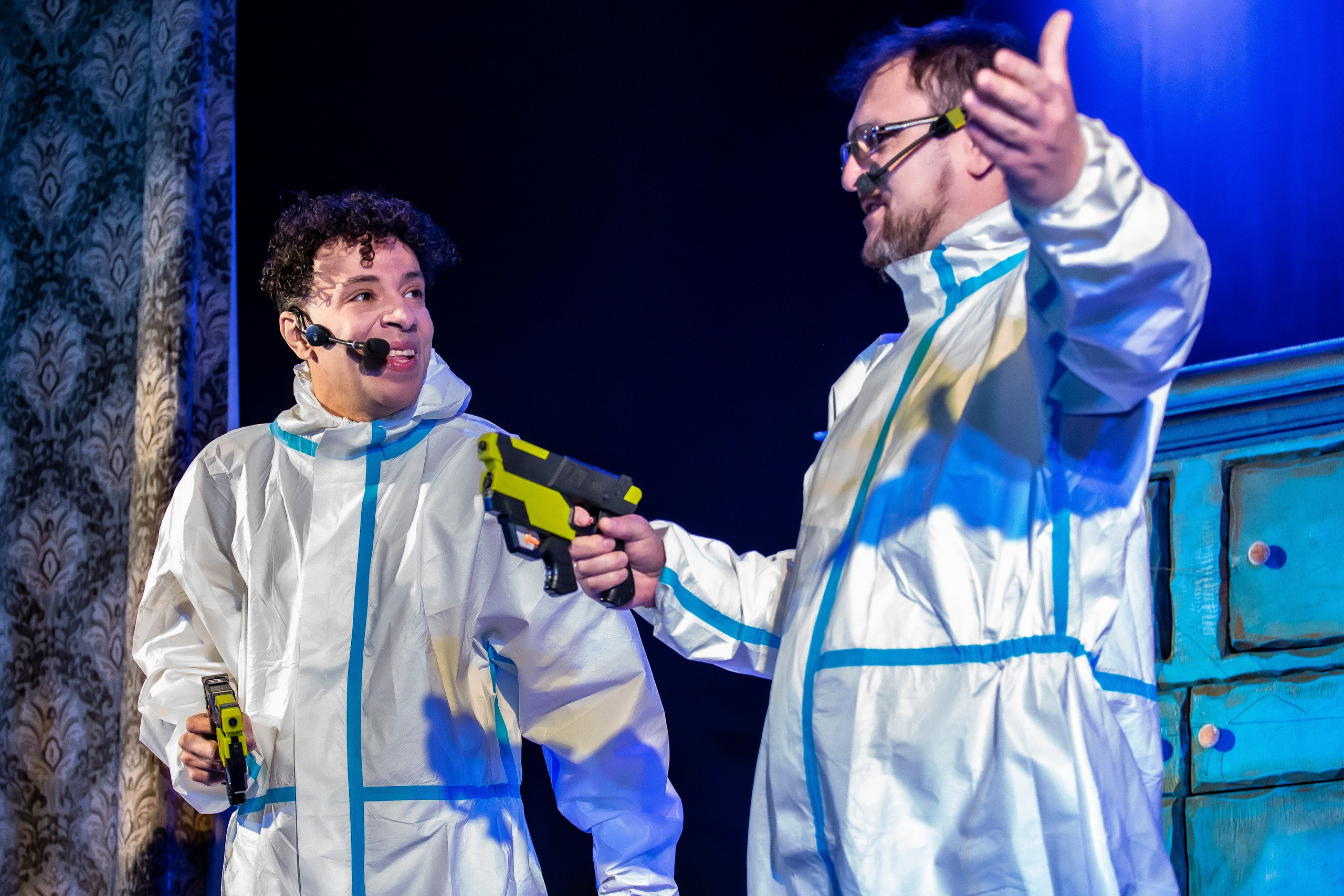 Тараканище спектакль кукольного театра Саквояж — премьера. Фотограф в Сочи Юрий Шептаев