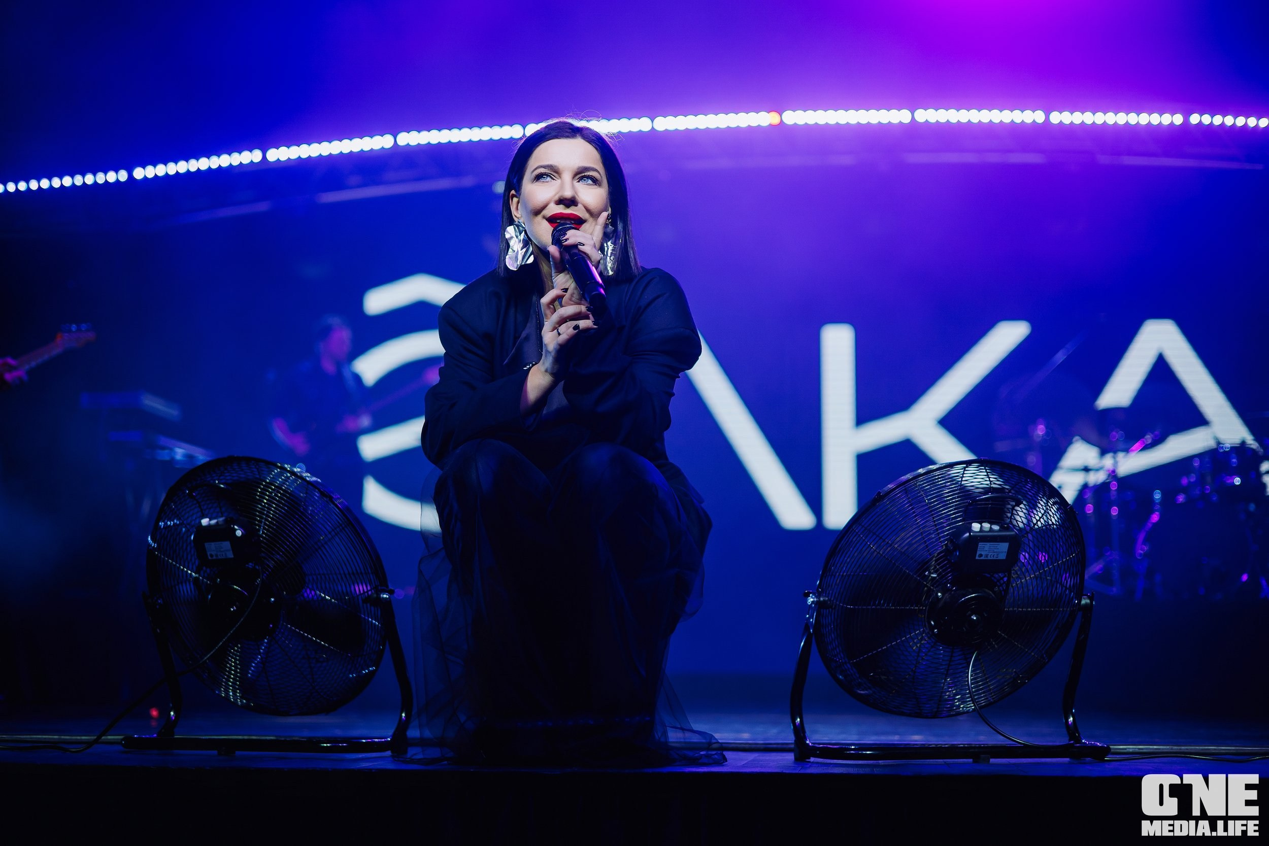 Фоторепортаж с концерта Ёлки. One Media Life: фоторепортажи, фотоотчеты с мероприятий и заведений