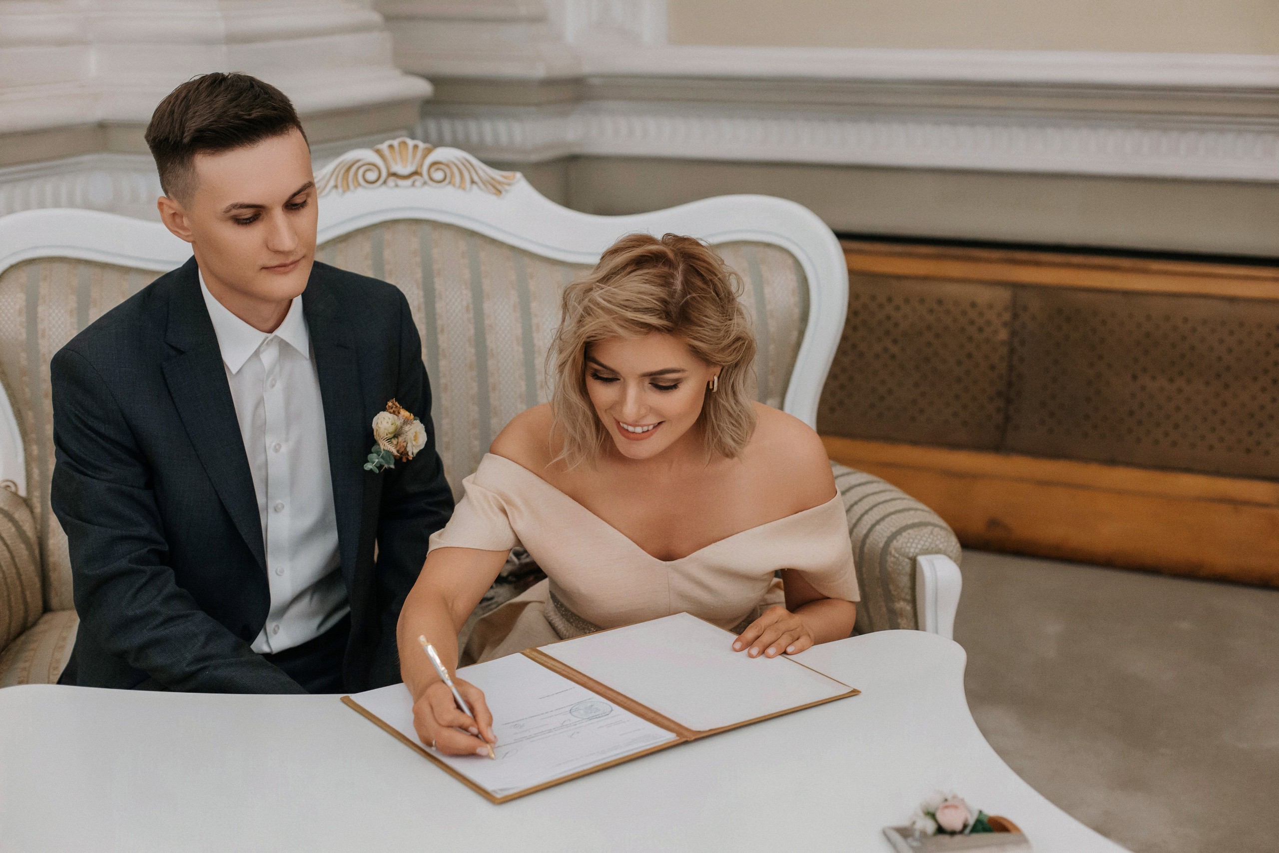 Свадьба для двоих с прогулкой в Выборге. Свадебный фотограф в Санкт-Петербурге Вика Стукачева