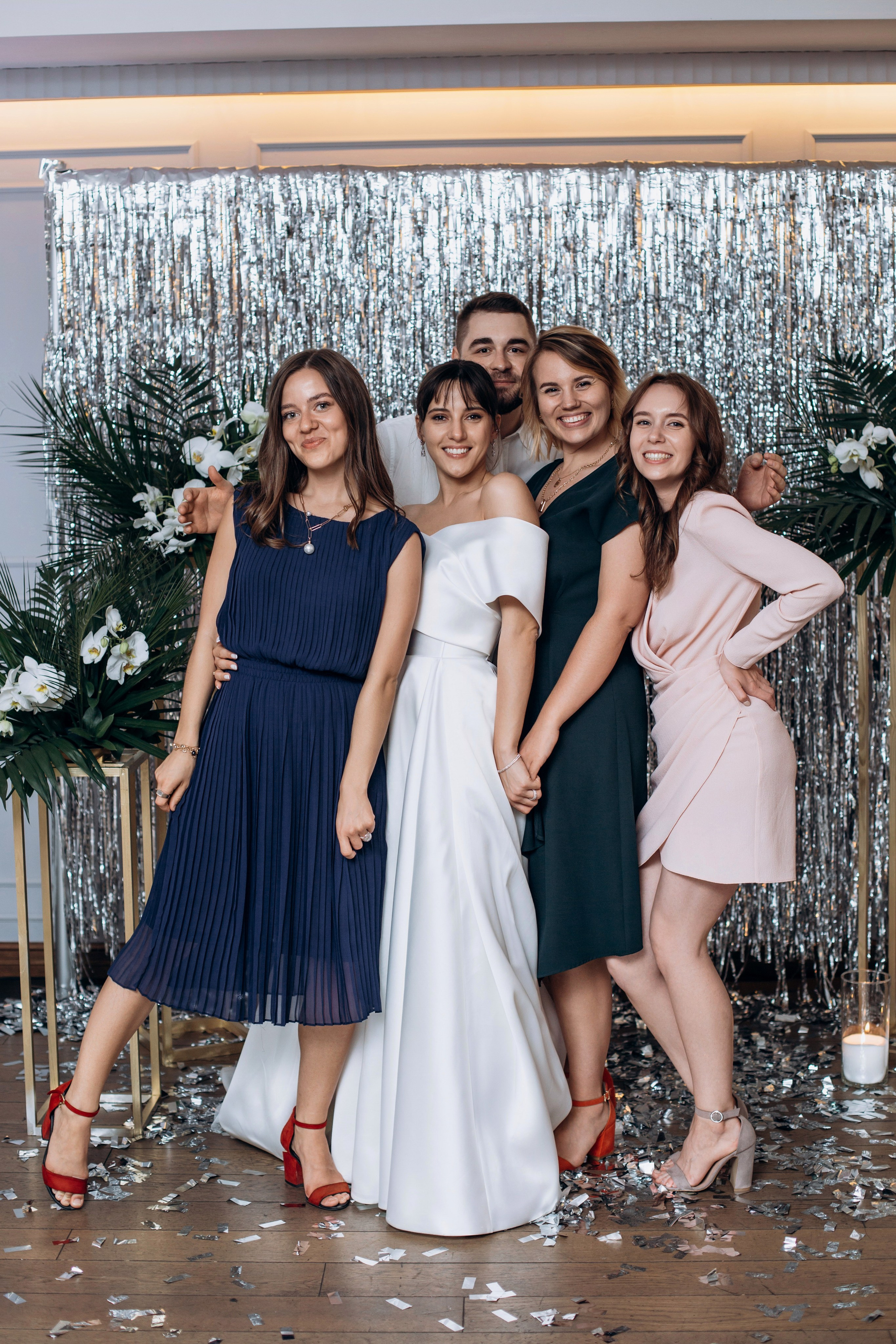 Свадьба на катере. Свадебный фотограф в Санкт-Петербурге Вика Стукачева