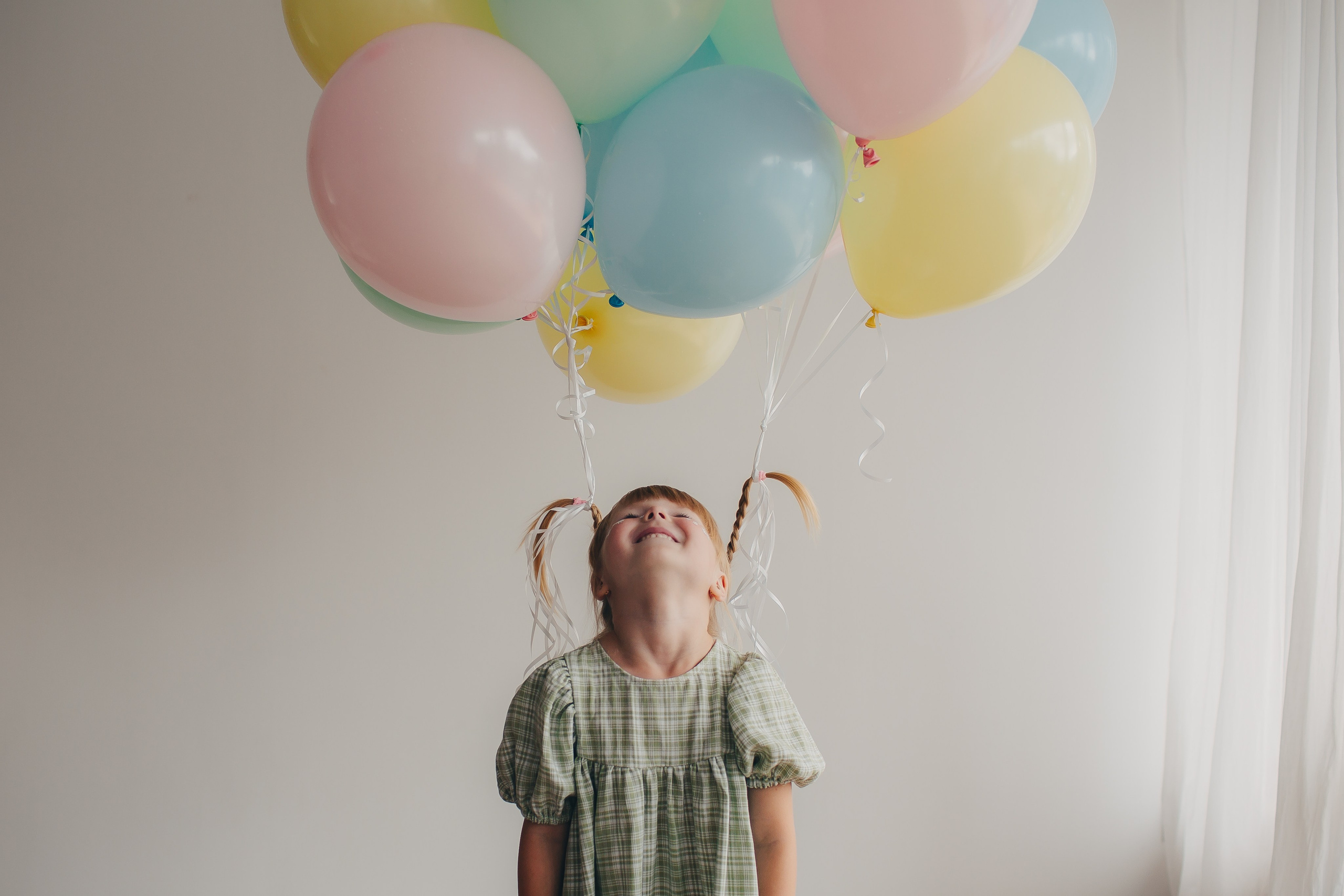 Необычная фотосессия с воздушными шарами. Фотограф Евгения Мальцева, Архангельск