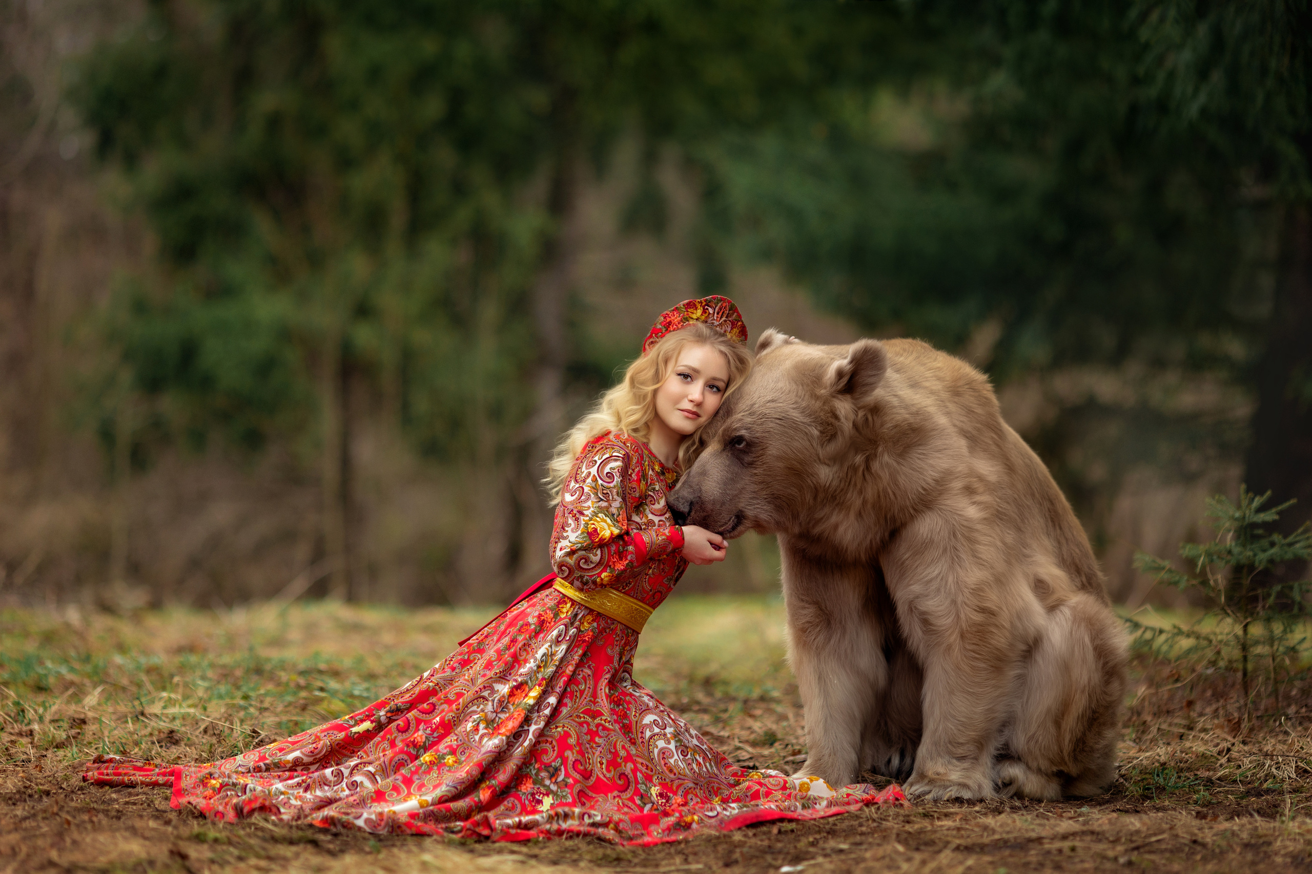 Ксюша и медведь Степан. Детский и семейный фотограф с животными в Москве Гурьева Надежда