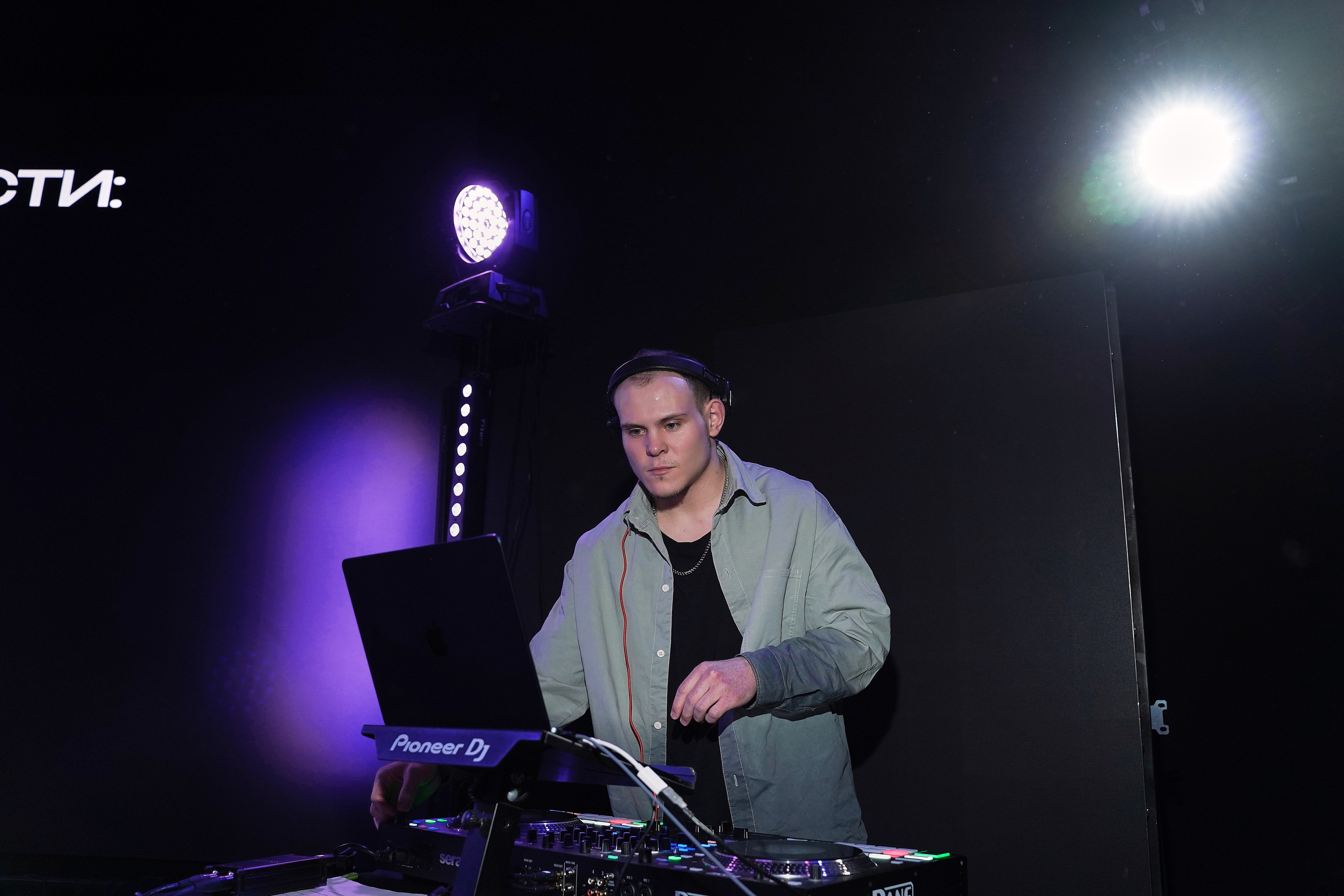 Батл. Фотограф