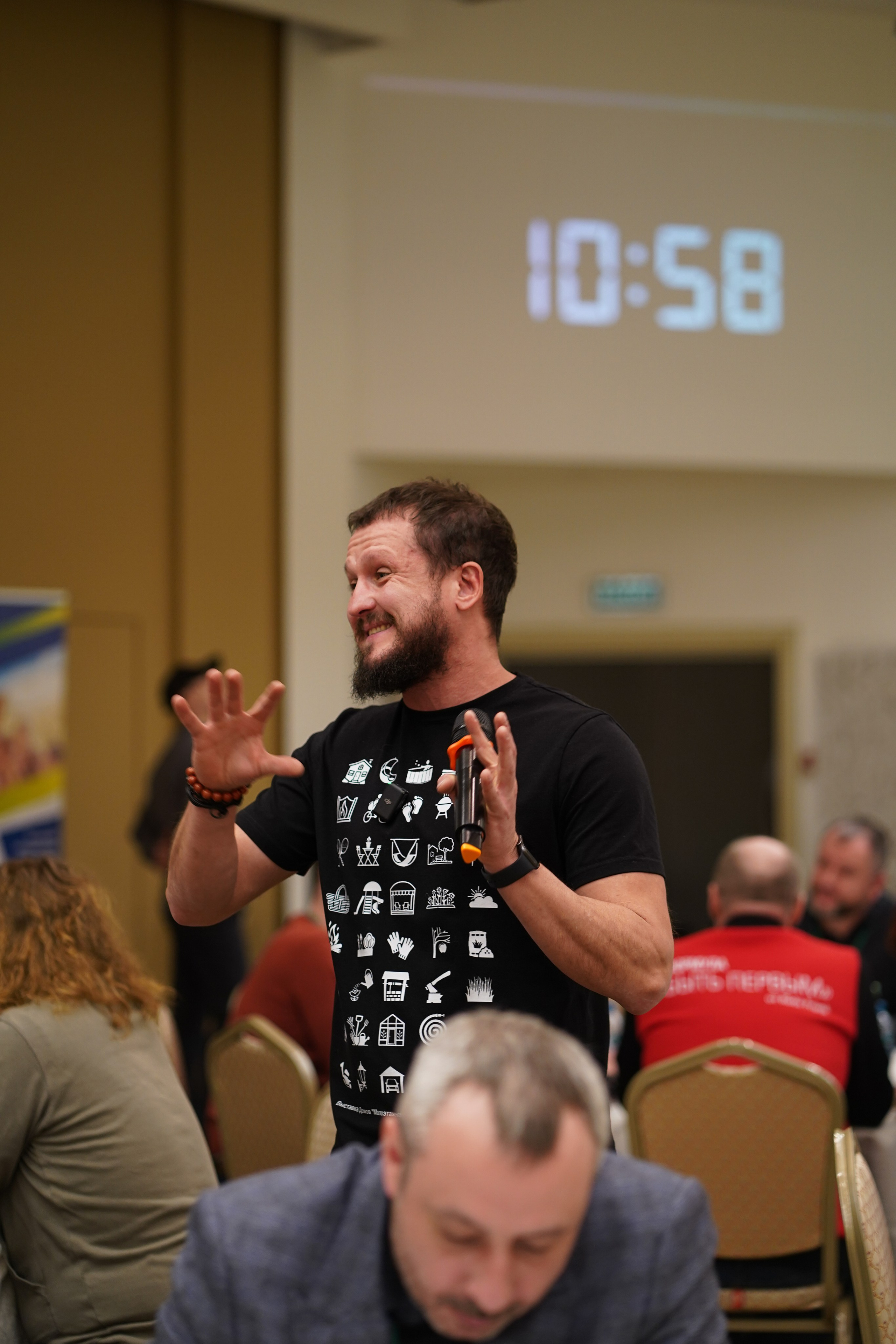 Малоэтажная страна конференция. Фотограф