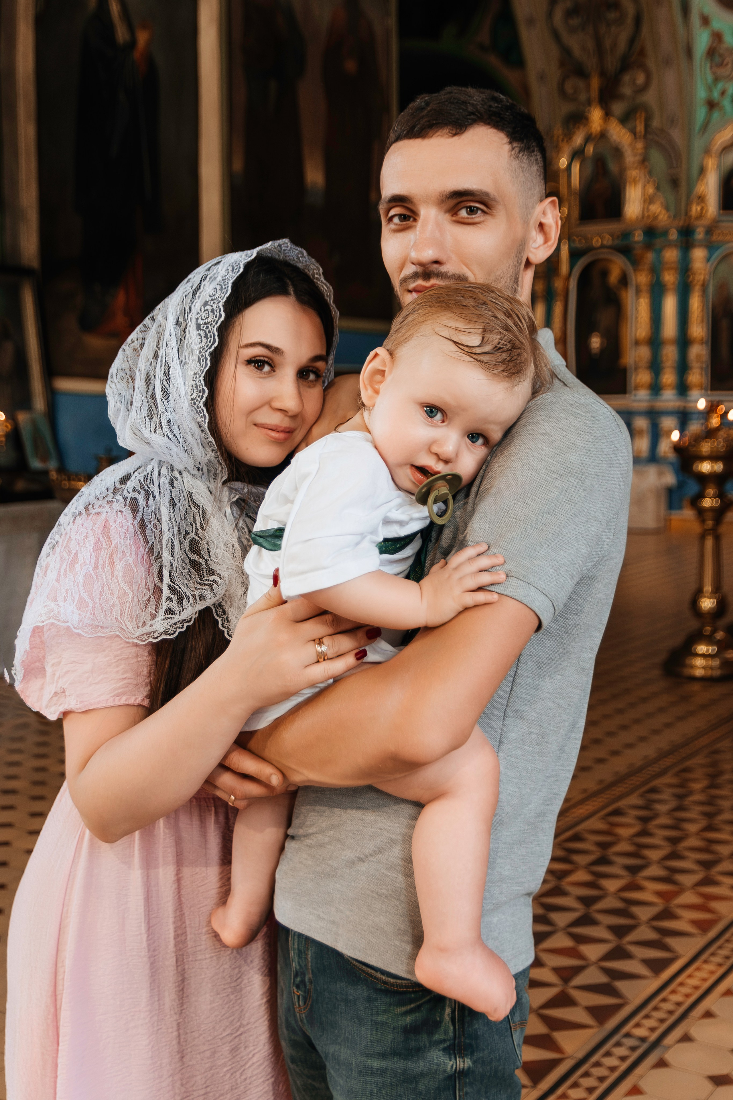 Фотосессия крещения Лукьяна в Обуховке. Семейный и детский фотограф Кущ Наташа