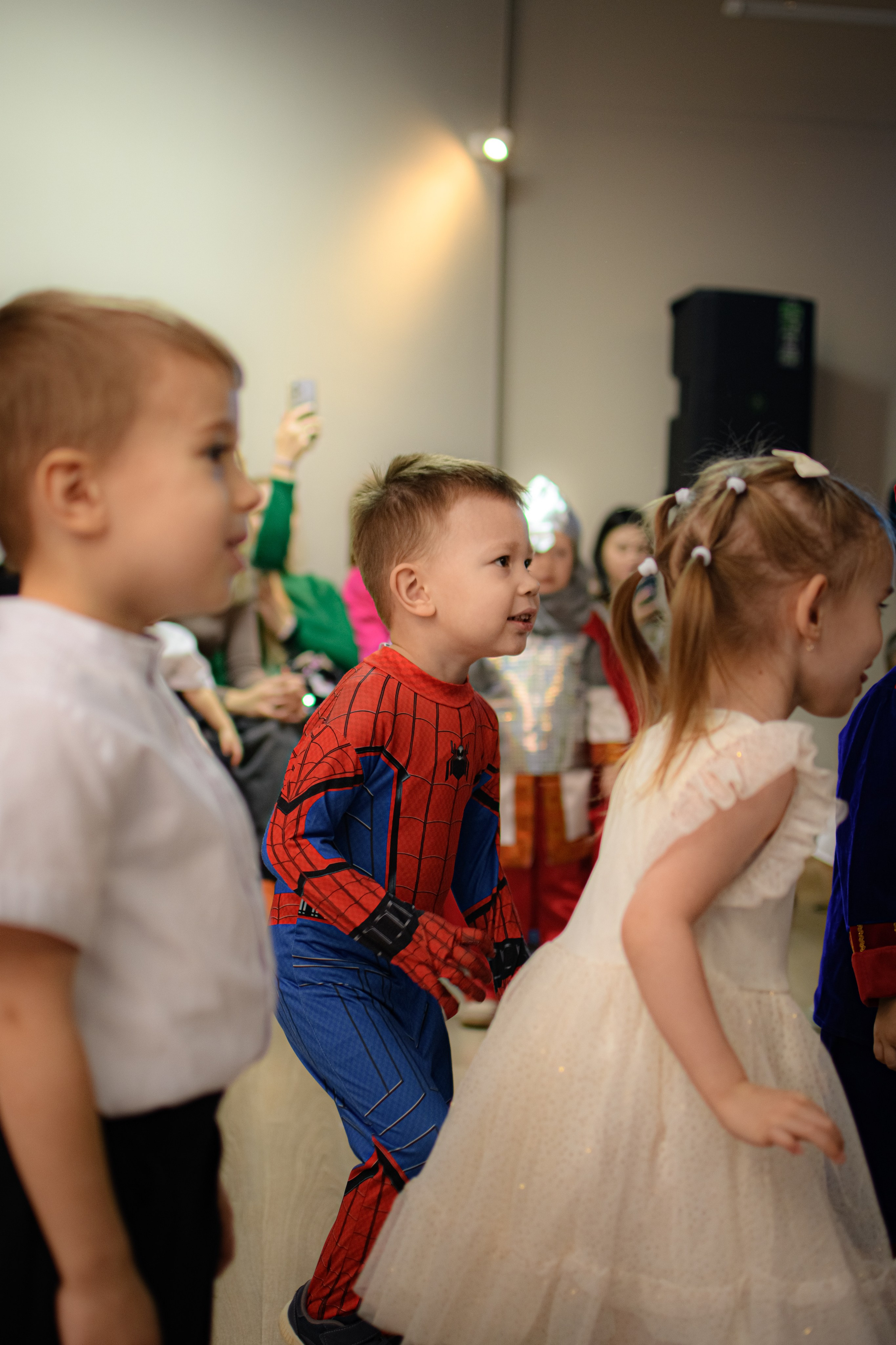 HAPPY NEW YEAR. Photokarish