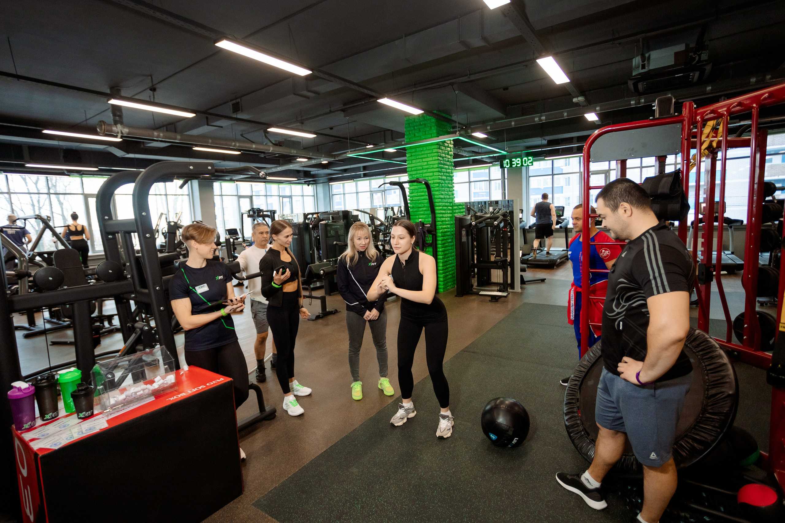 РЕПОРТАЖ: ФИТНЕСС-КЛУБ X-FIT. Профессиональный фотограф в Ижевске Леша Петров