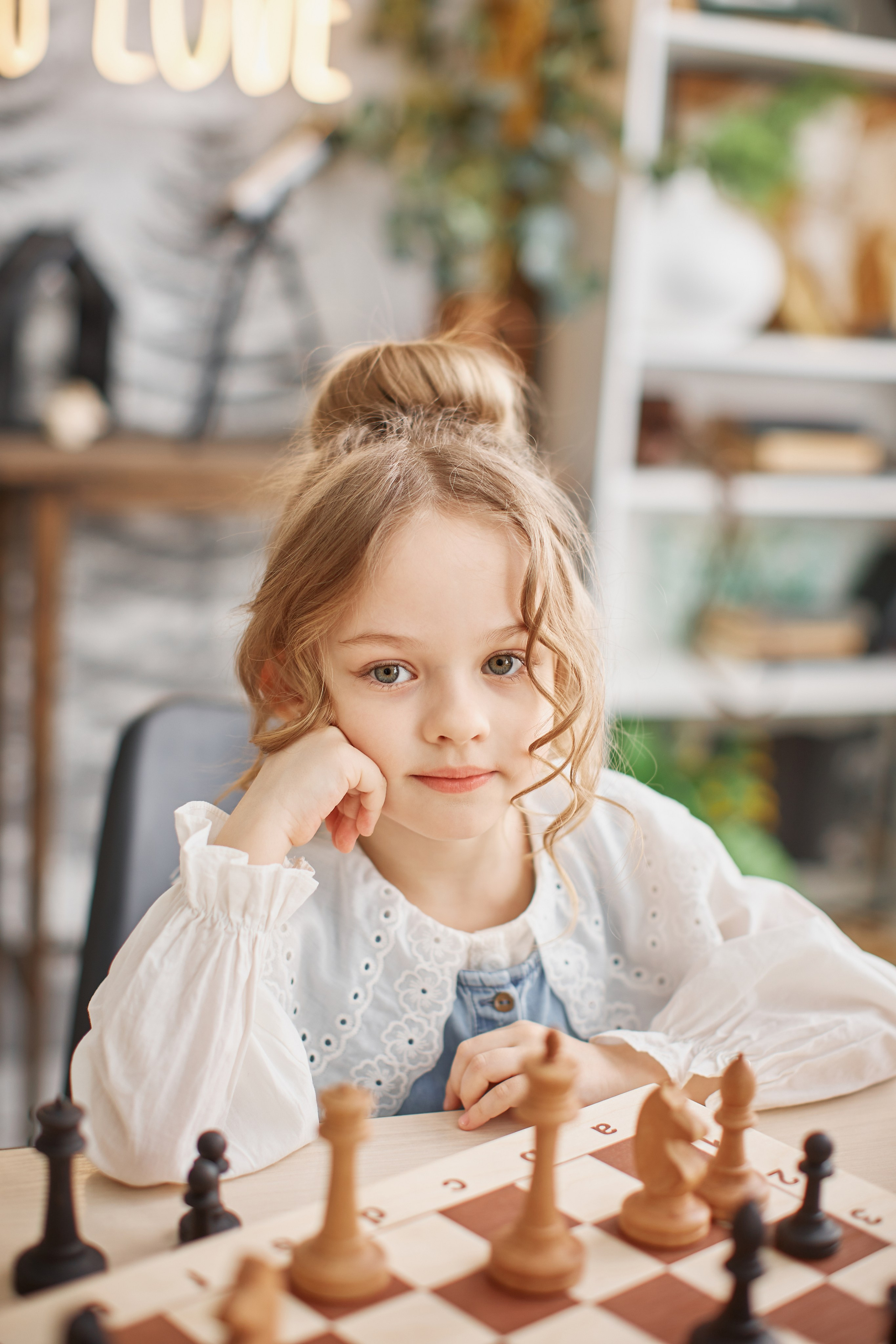 Портреты. Выпускные альбомы в городе Курган для всех