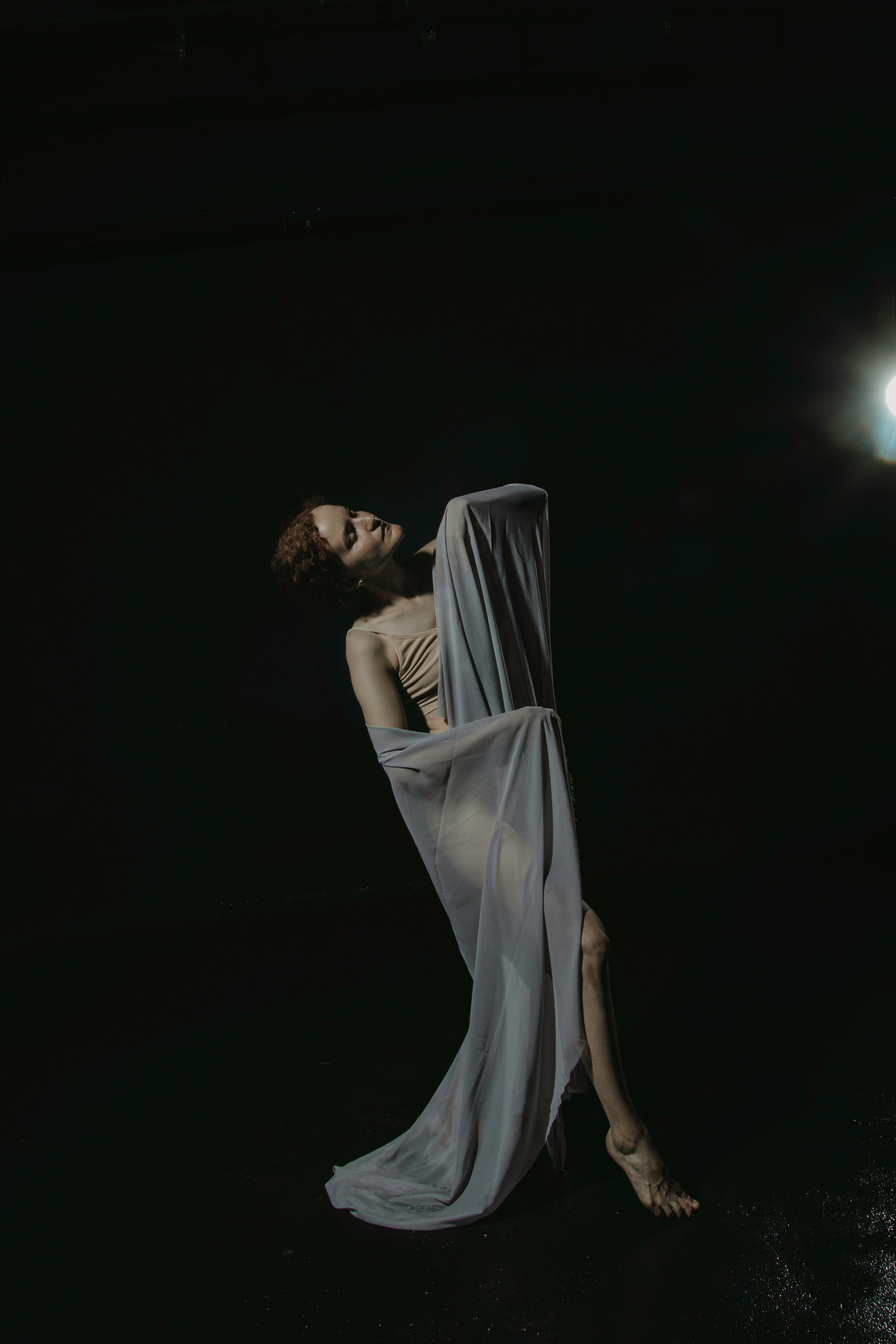 Индивидуальная фотосессия с водой. Фотограф продюсер съемок Йолдыз Плетнева