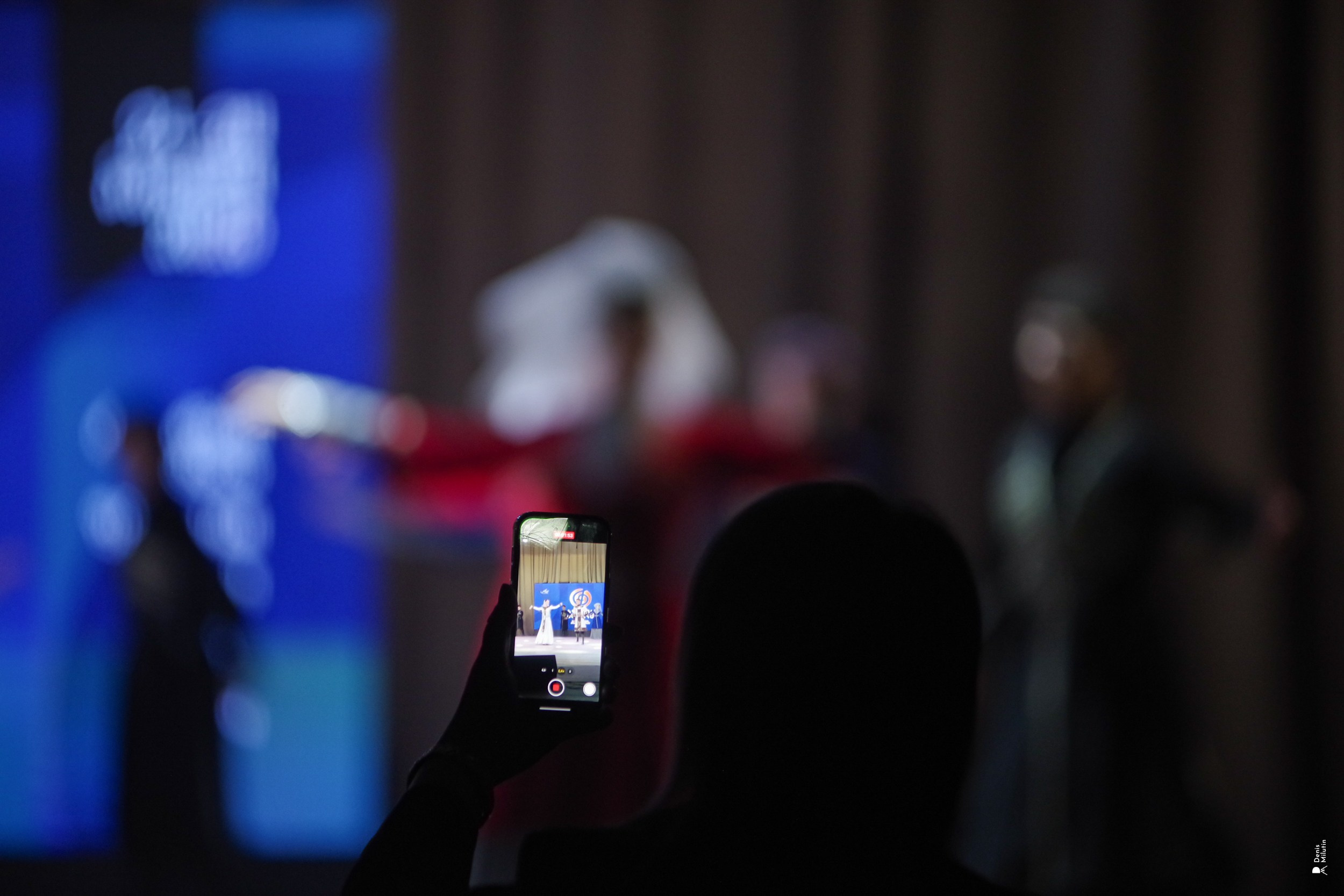 Танцы в Хоби. Портретный фотограф Денис Милютин