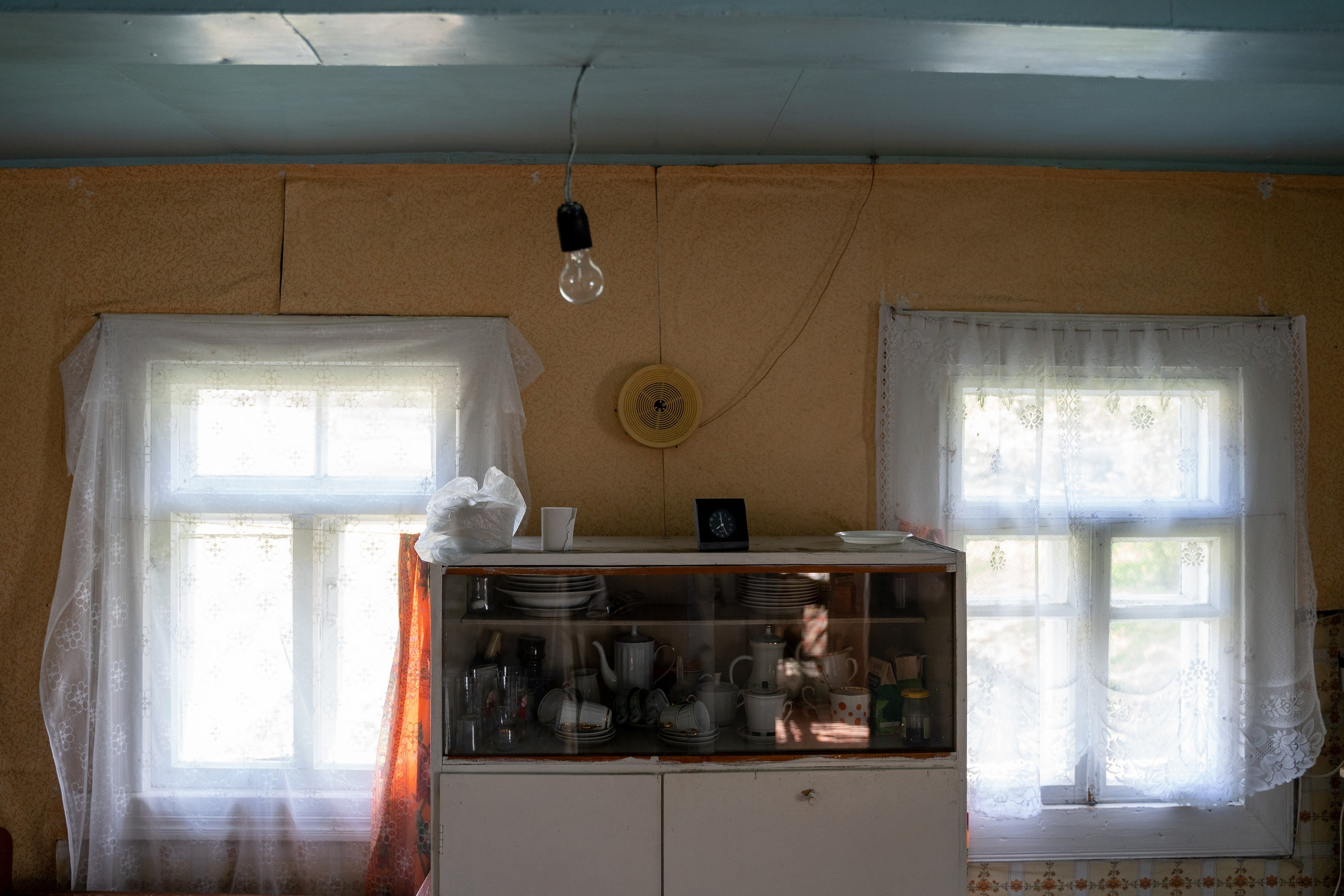 Home.land. Künstler Verstecktoff