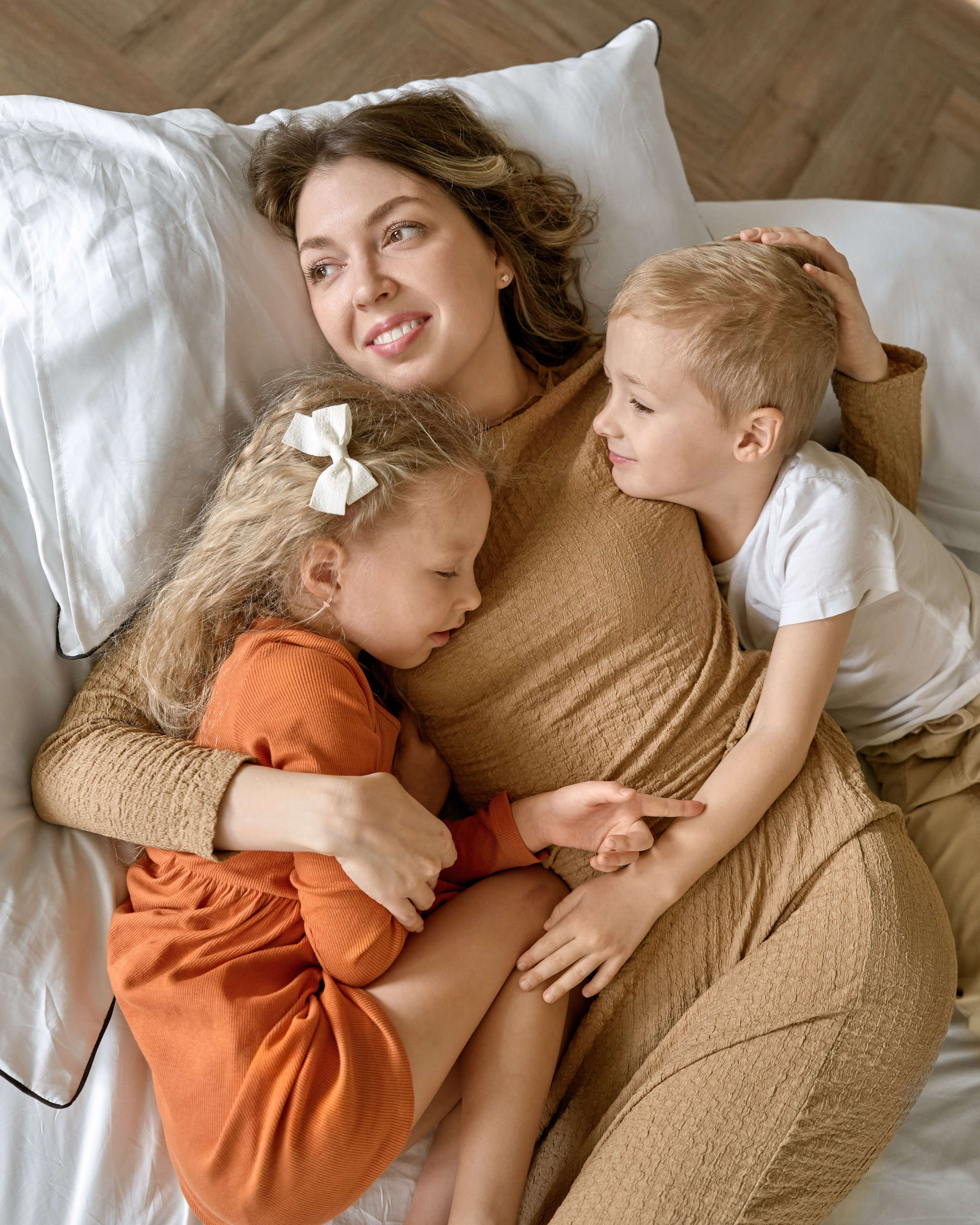 Семейная фотосьемка в фотостудии «Истории» зал «Апартаменты»