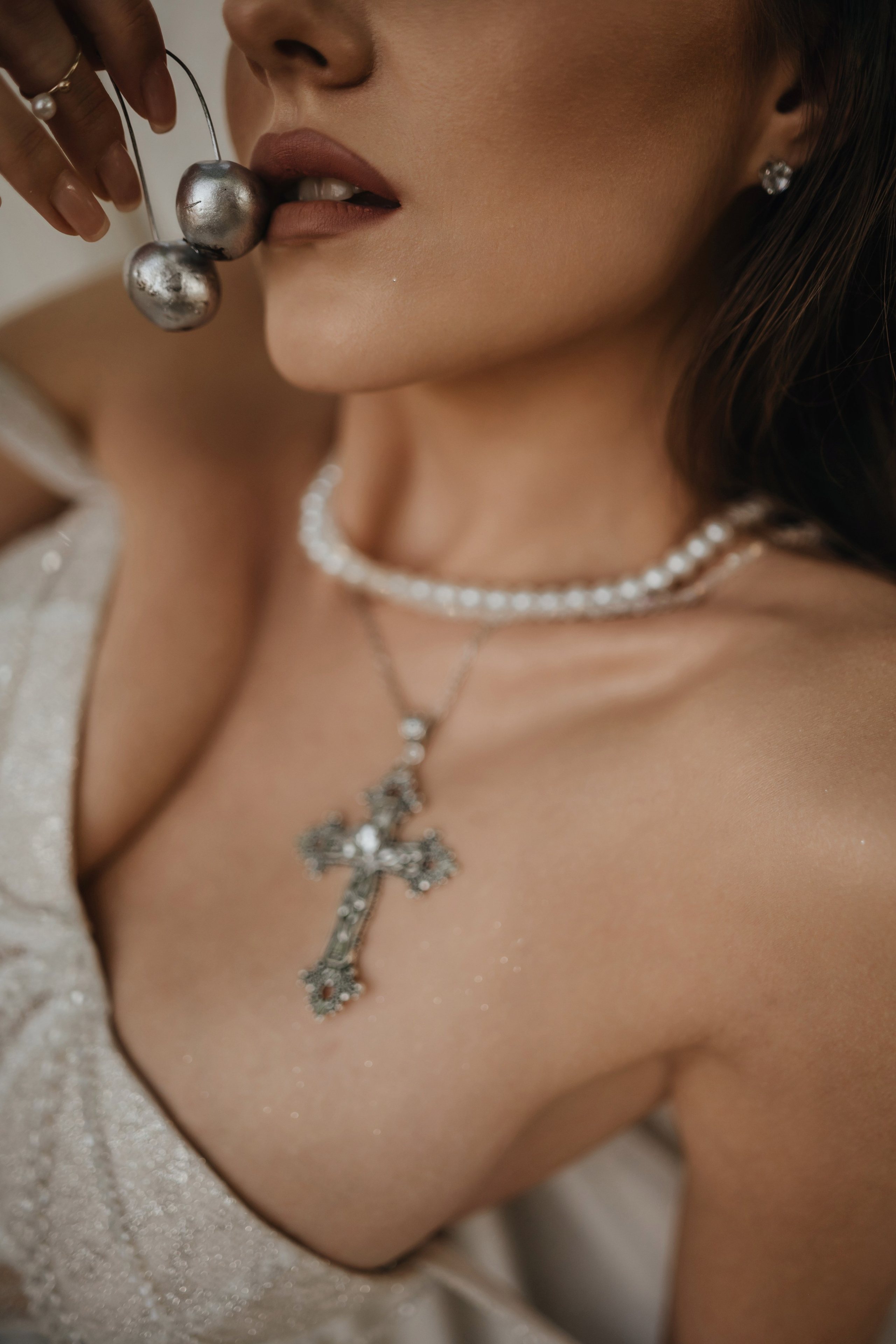 Свадебная фотосессия в старинном заброшенном храме в Крыму Гладиолусы. Свадебный и семейный фотограф и видеограф, Крым, Москва, Санкт -Петербург