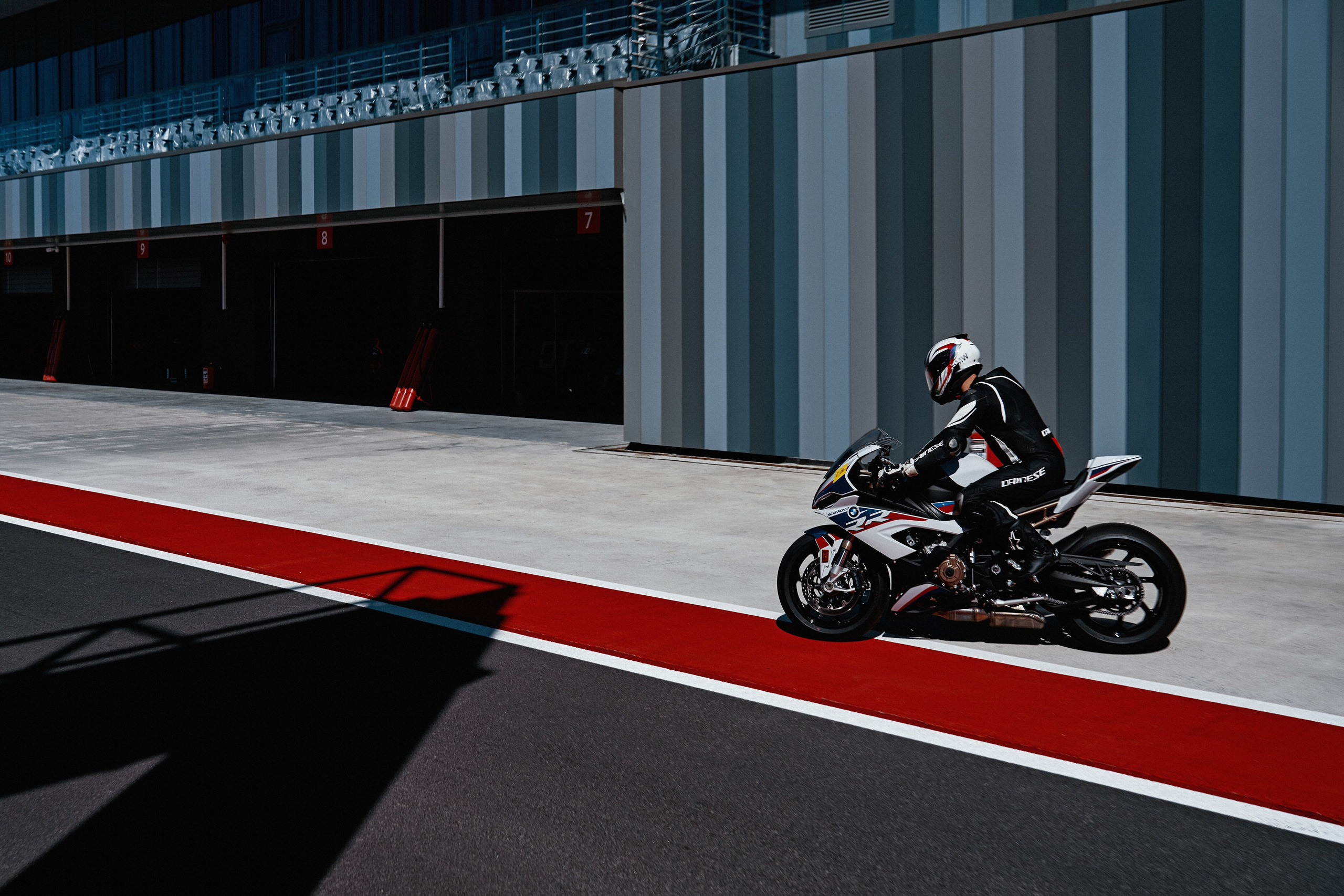 Дмитрий Зарецкий. Антон Вельт, арт-директор, фотограф