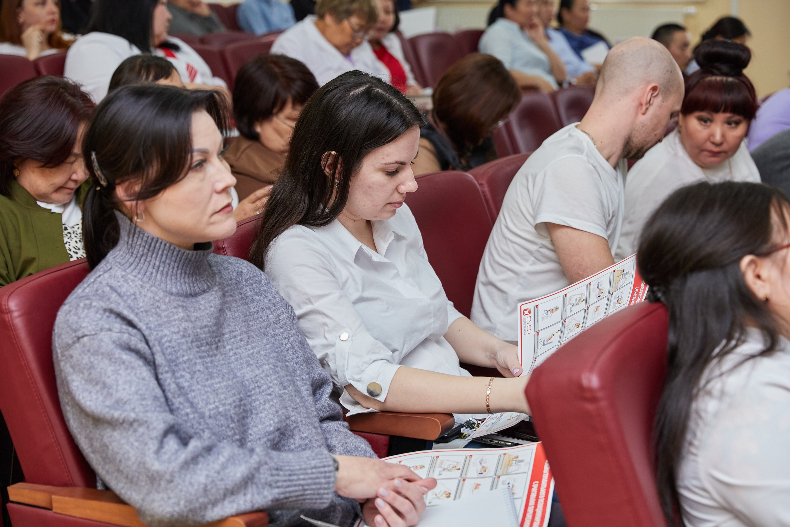 Врачебная конференция. Контент-фотограф в Абакане Наталья Нагибина