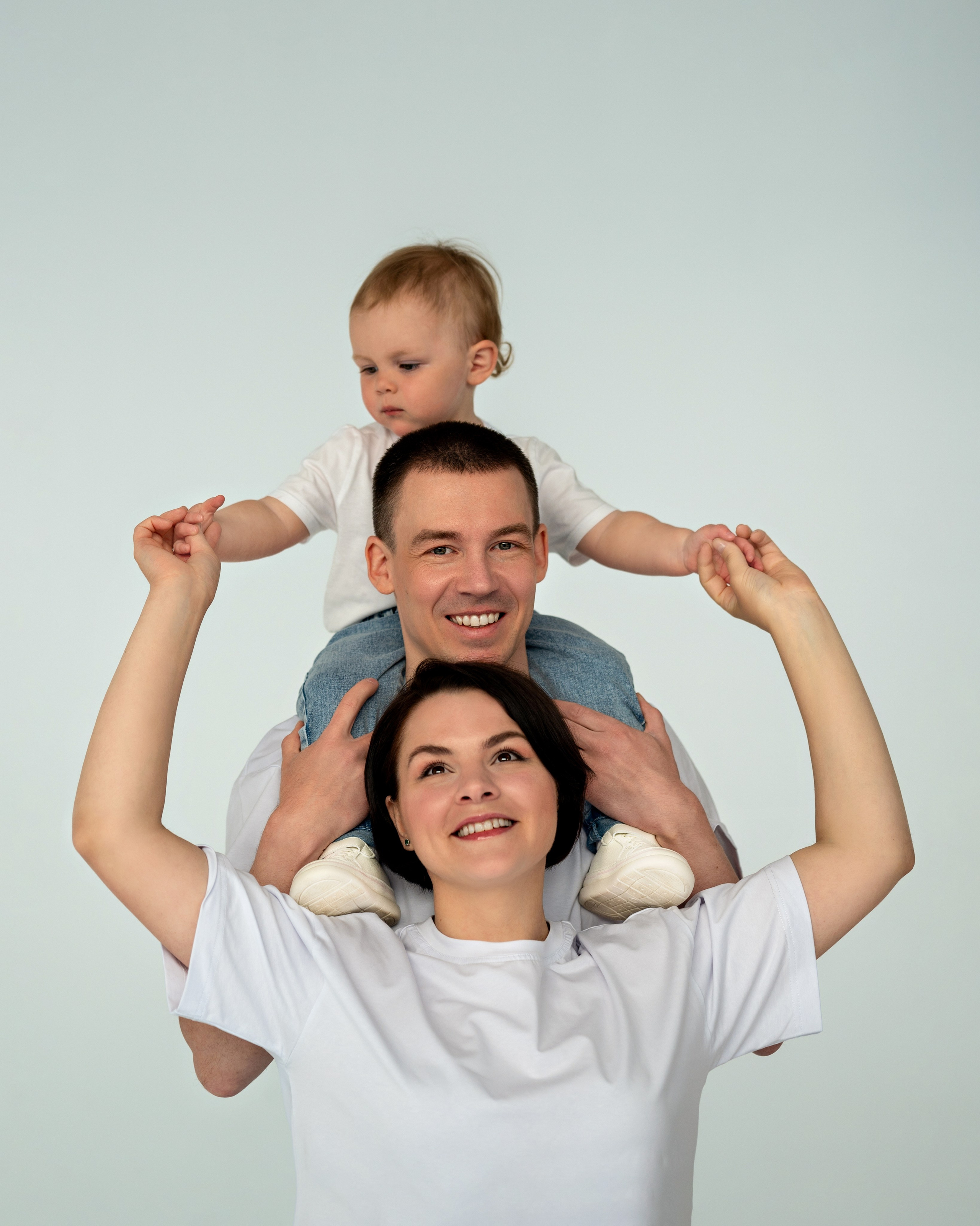 Семейная фотосессия на циклораме. Детский и семейный фотограф г. Москва Оксана Катаджи