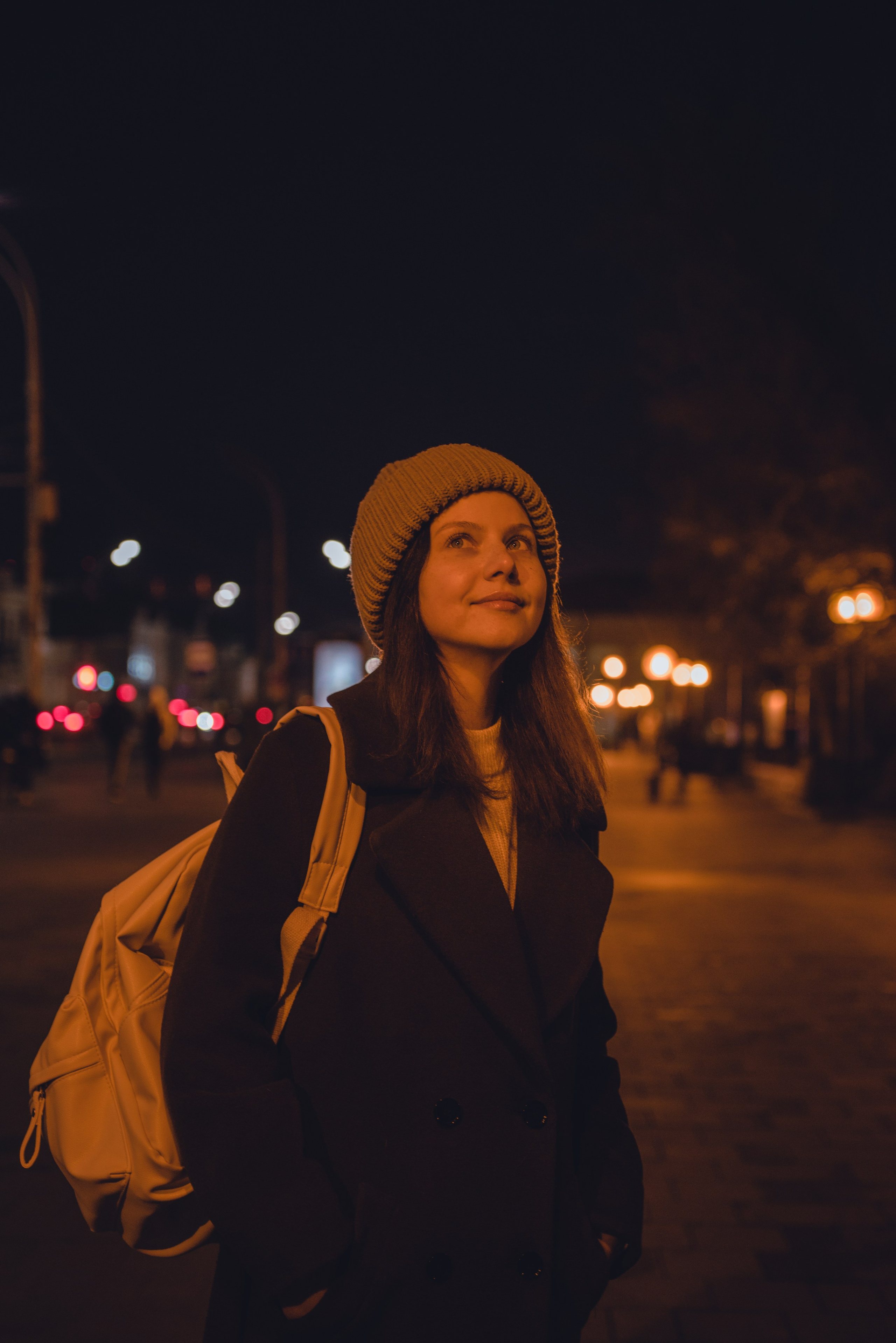 Софи. Огни вечернего города. Фотограф Людмила Белова