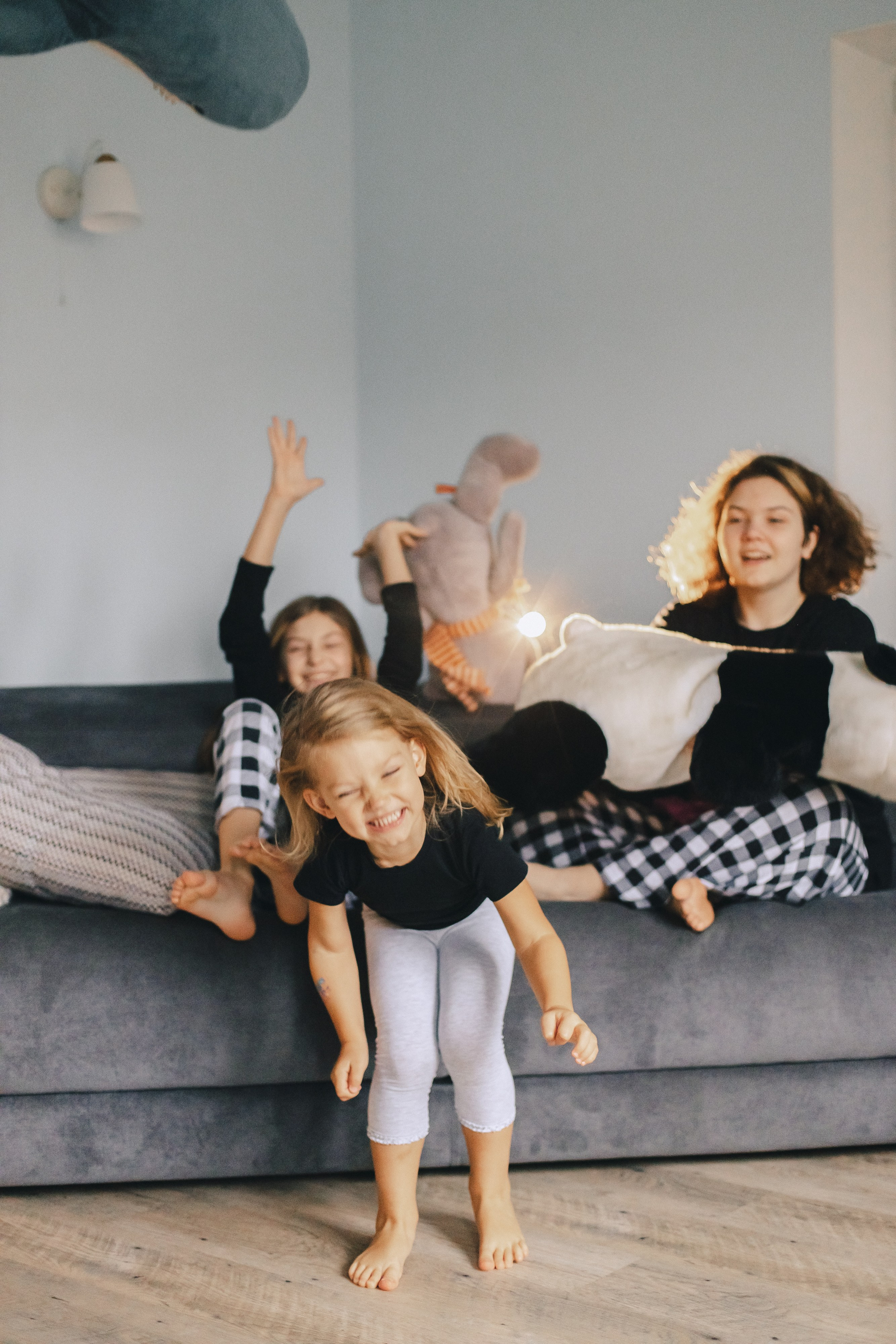 Игорь, Лера, Миля, Ксюша и Аня. Фотограф Таганрог Любимая Надя