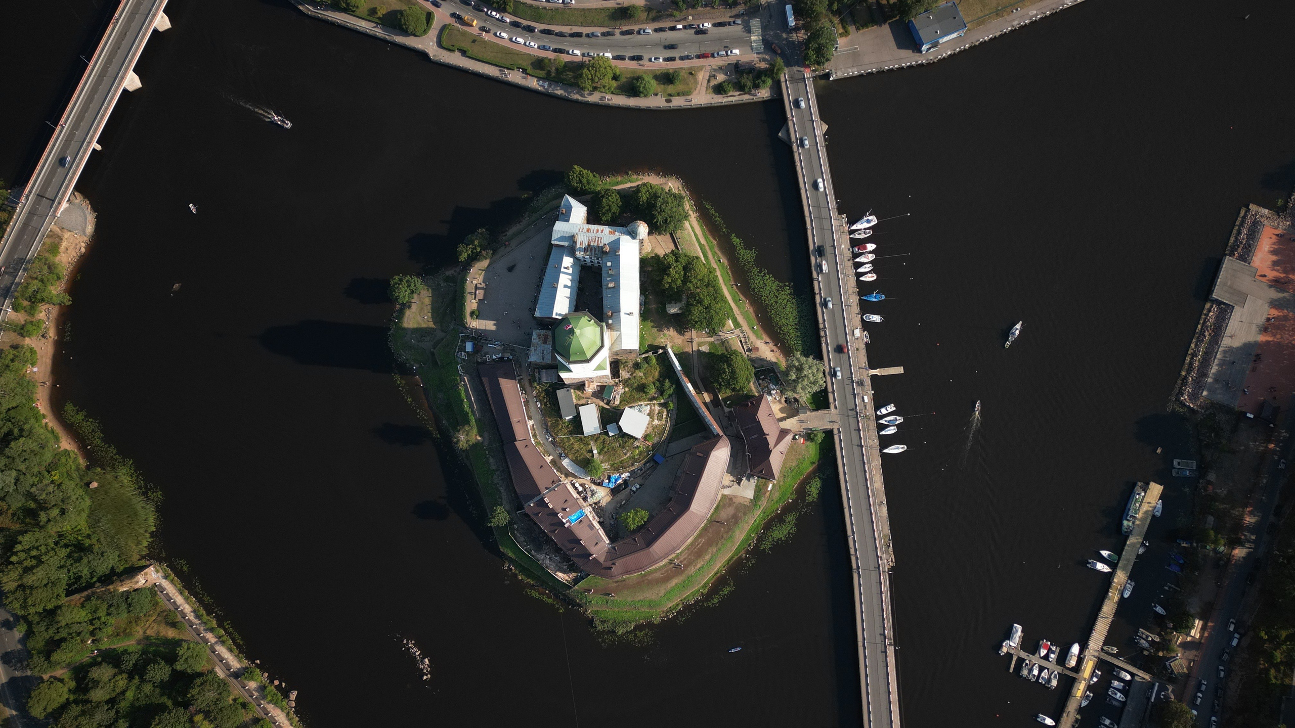 Аэросъемка / съемка с квадрокоптера. Студия визуального контента в Санкт-Петербурге и Москве