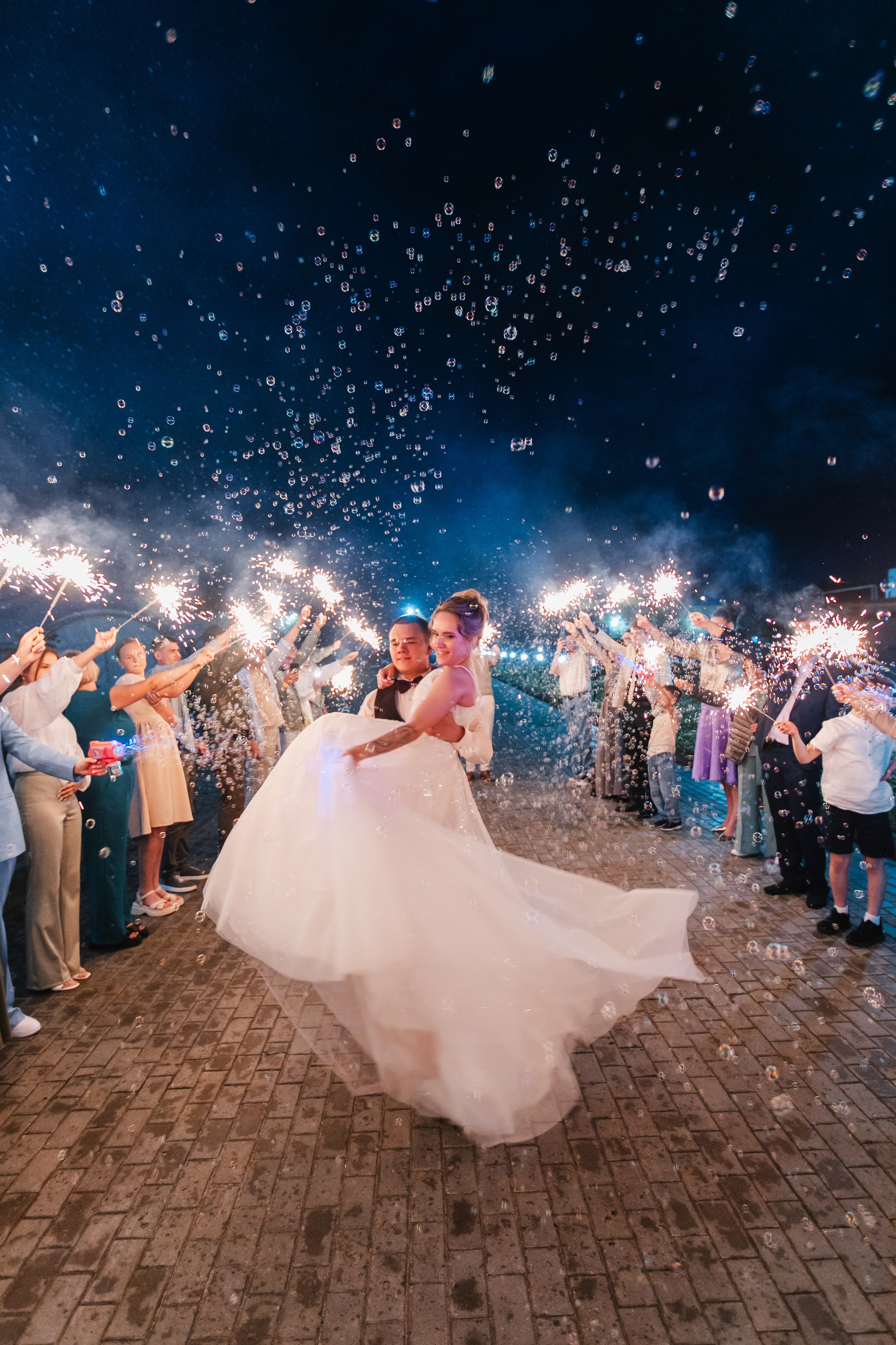 Александра + Кирилл. Роман Урумбаев фотограф Нижневартовск