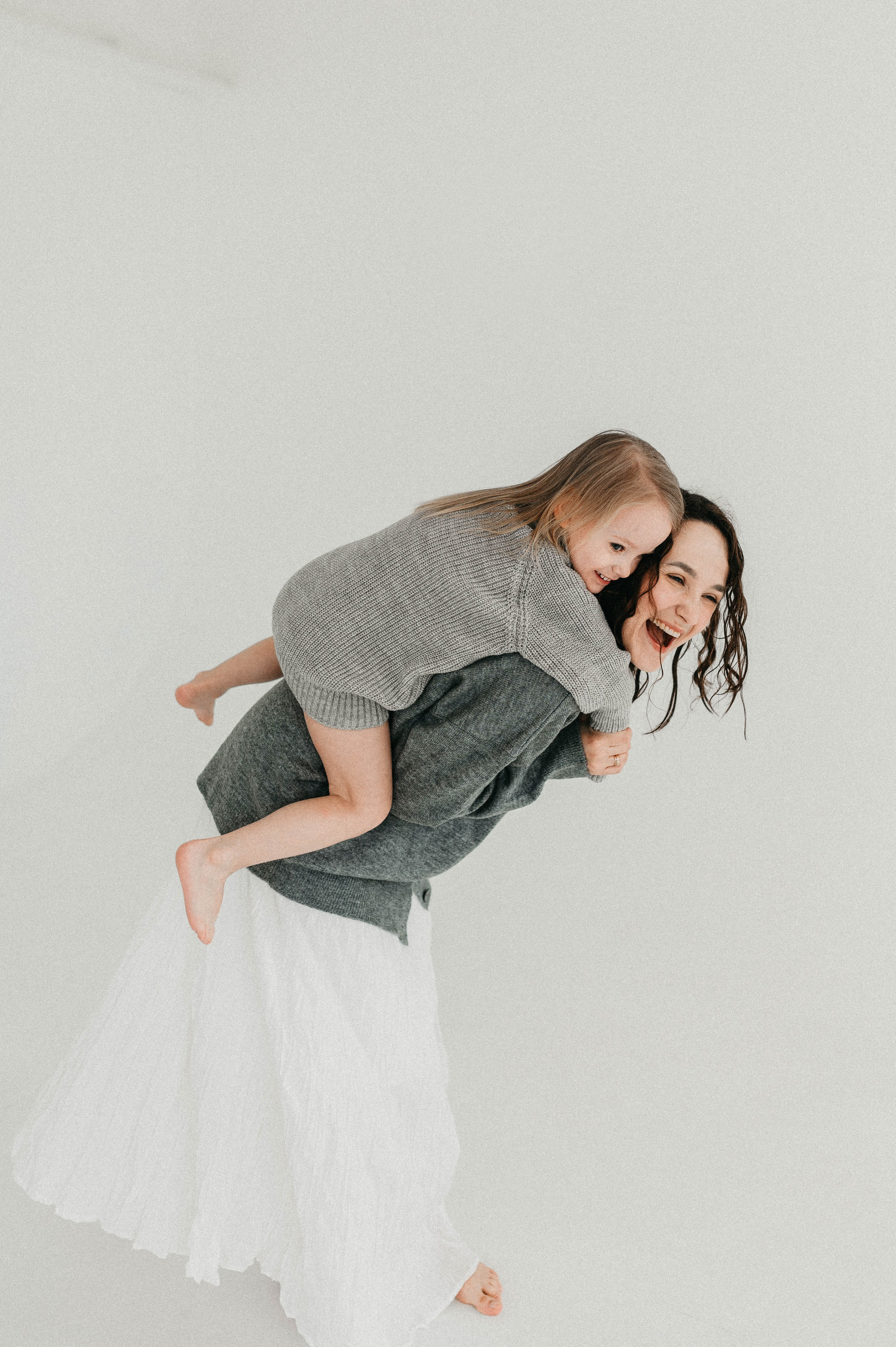 Алина и Софа. Свадебный и семейный фотограф в Чите Юлия Оранская