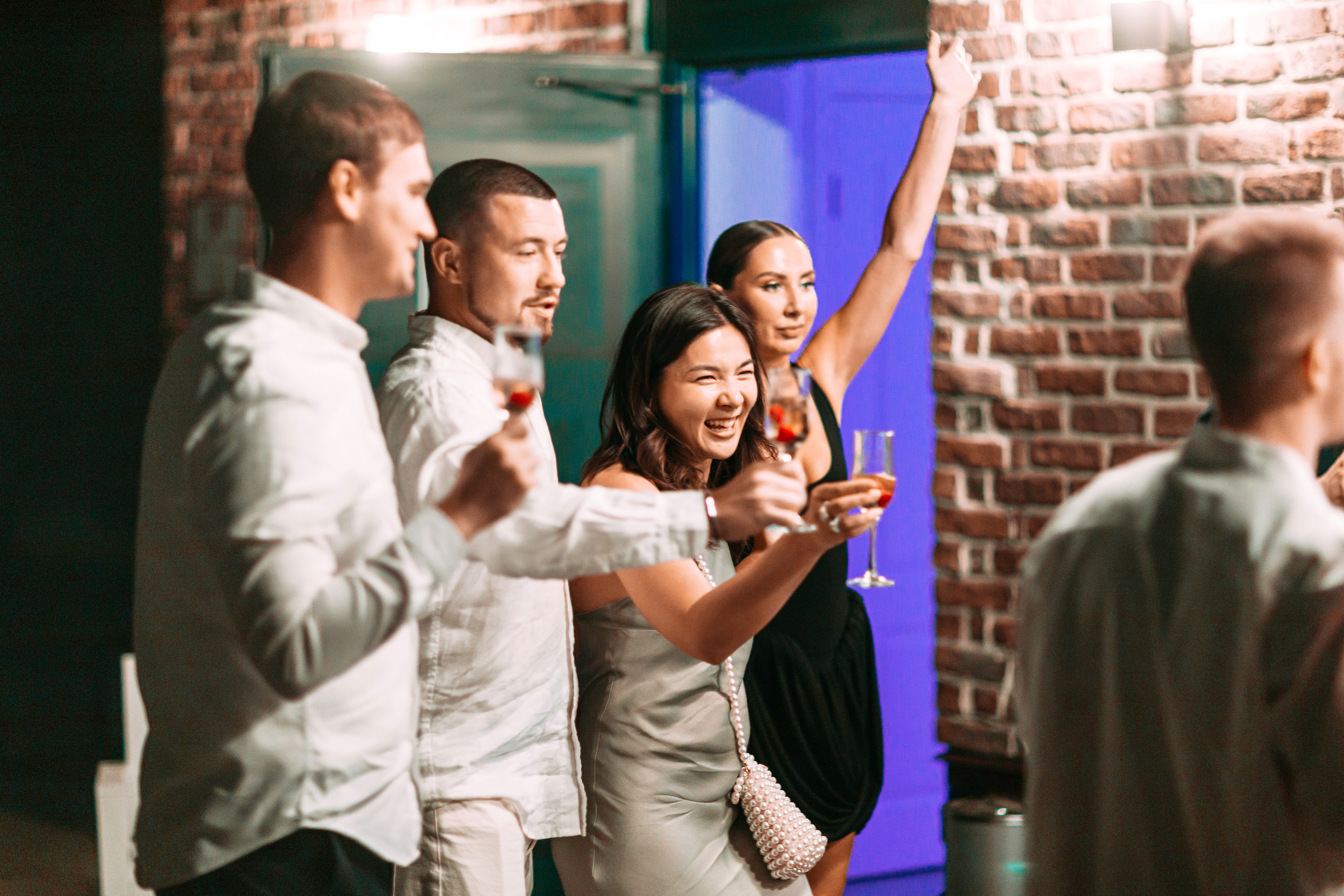 ЦВЕТ СЕЗОНА — РОЗОВЫЙ