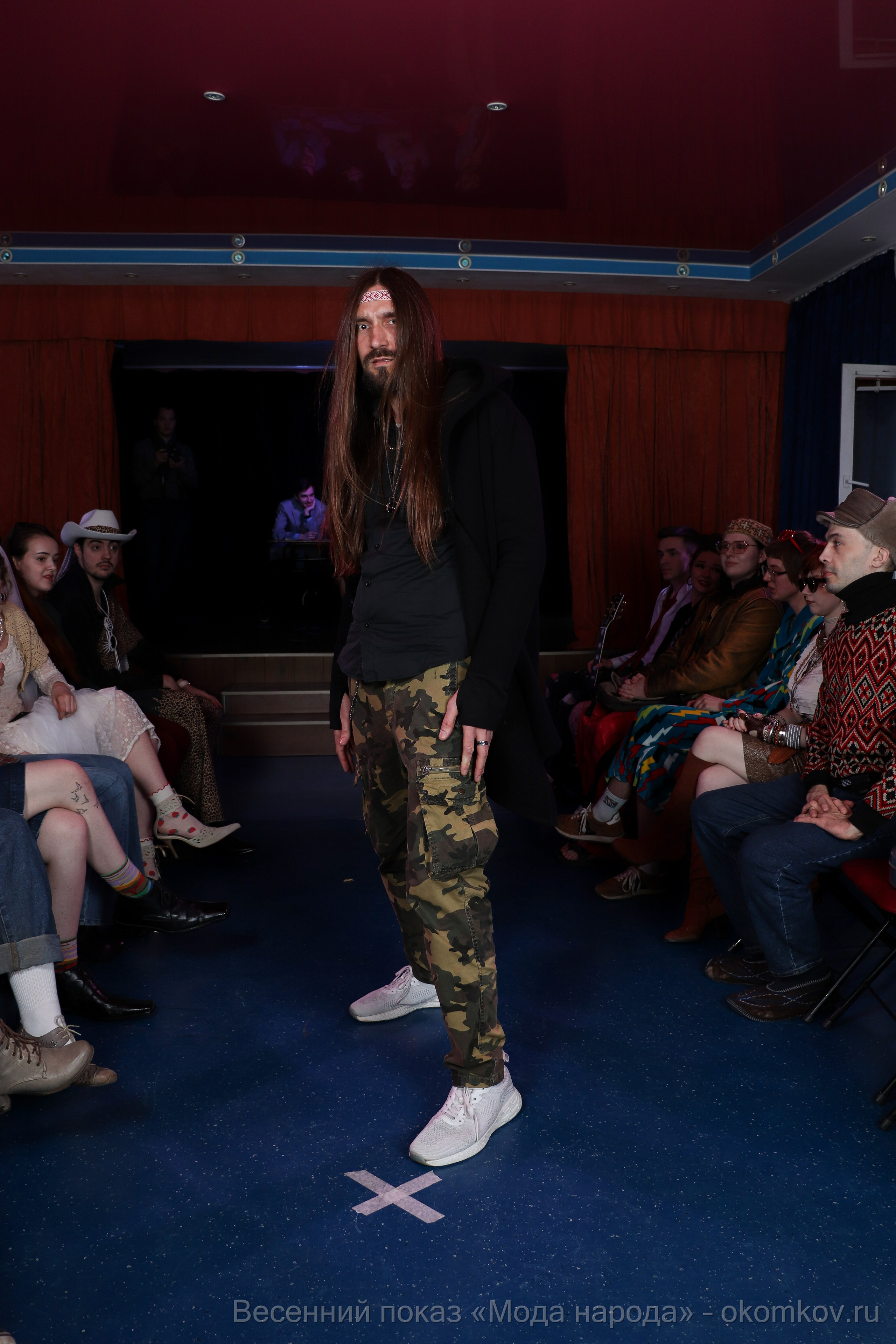 Весенний показ «Мода народа». Ивентный фотограф в Санкт-Петербурге Олег Комков