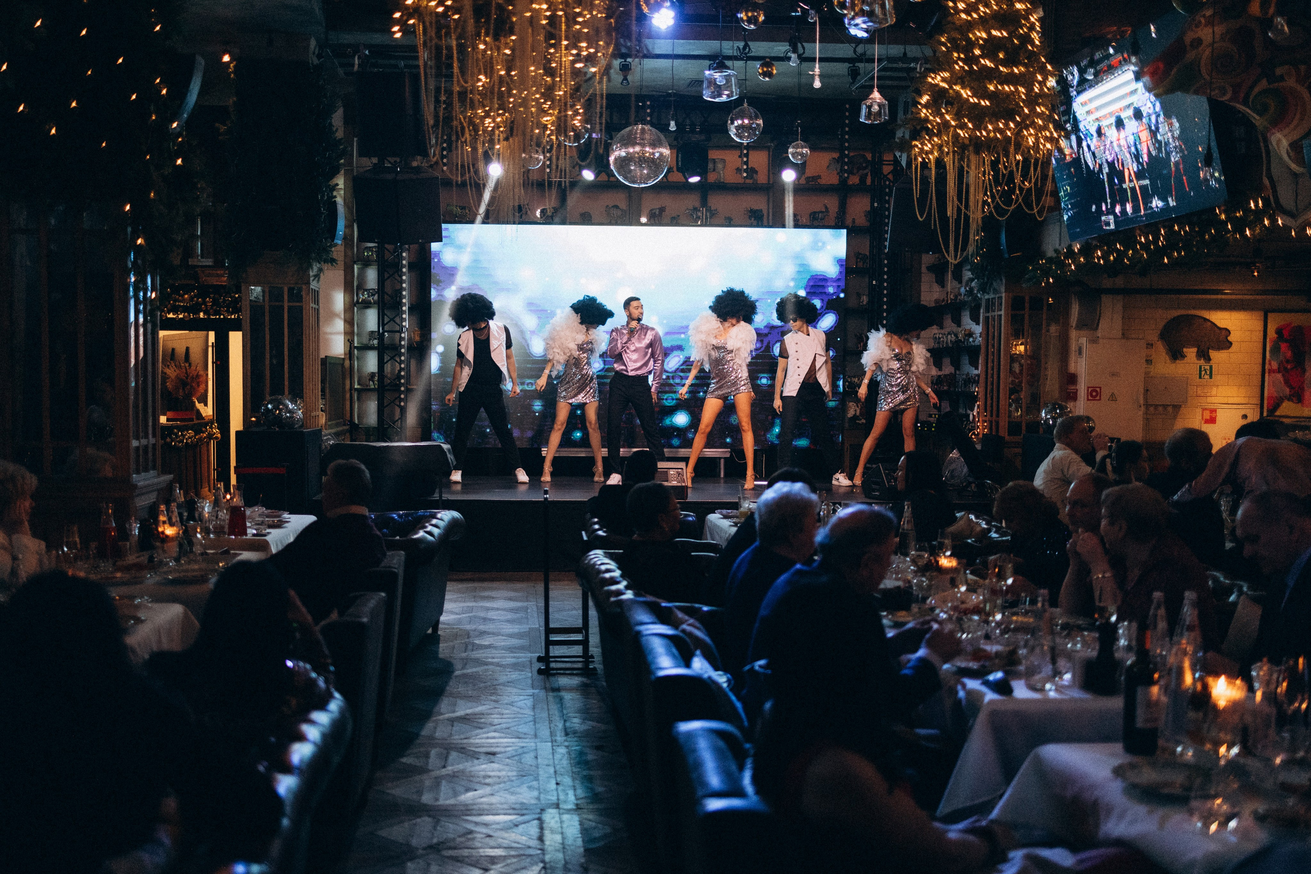 Новогодний корпоратив ресторан Рибай. Фотограф Артем Бросов в Санкт-Петербурге и Дубае