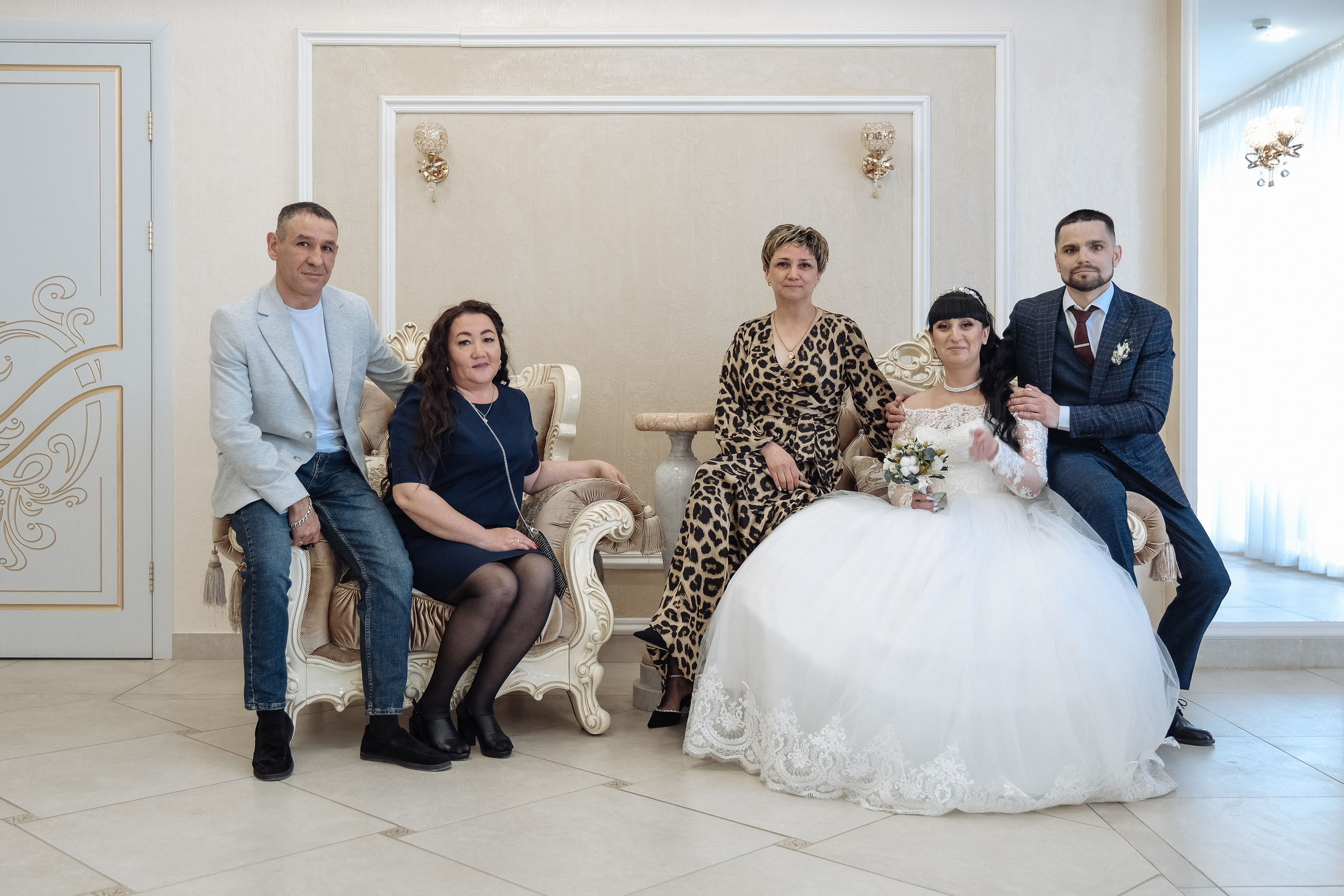 Сергей и Евгения_свадебная фотосессия в Версале. Свадебный фотограф в Челябинске Сырчикова Наталья