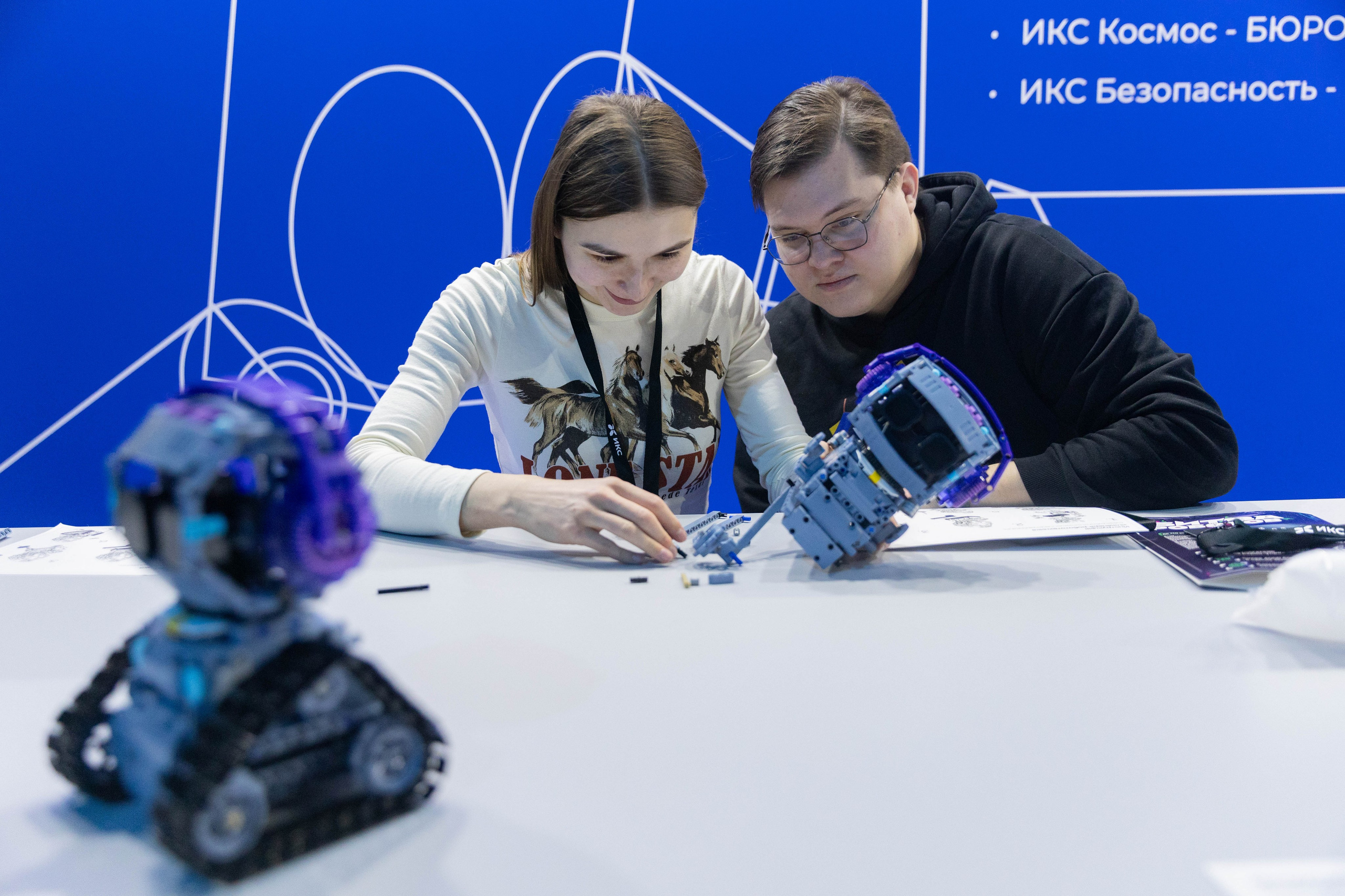 ИКС Холдинг.Чемпионат «Битва роботов». Репортажный фотограф в Москве Зуйко Оксана