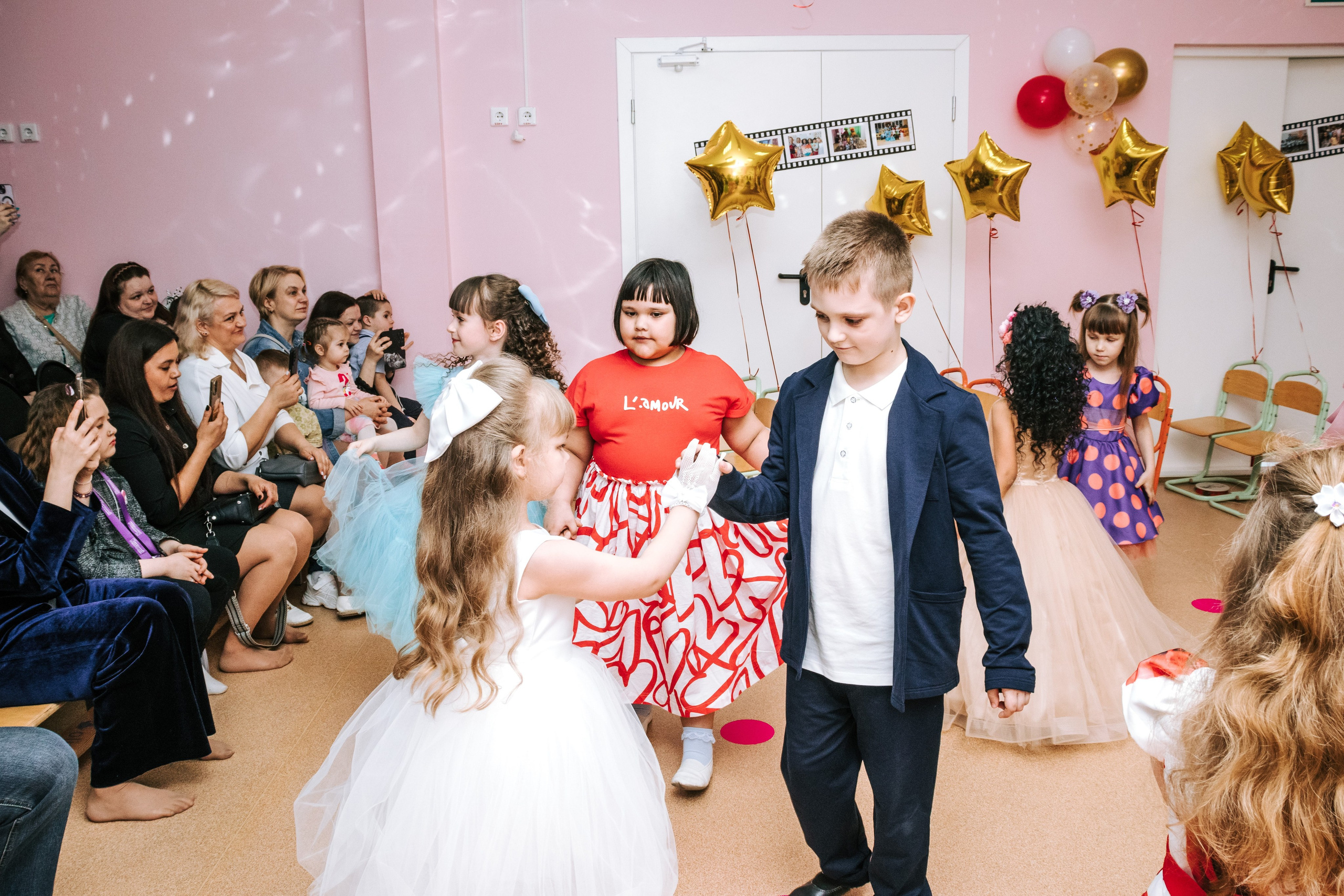 Фотограф на выпускной Детского сада Томск. Фотограф в Томске Дарья Пучкина