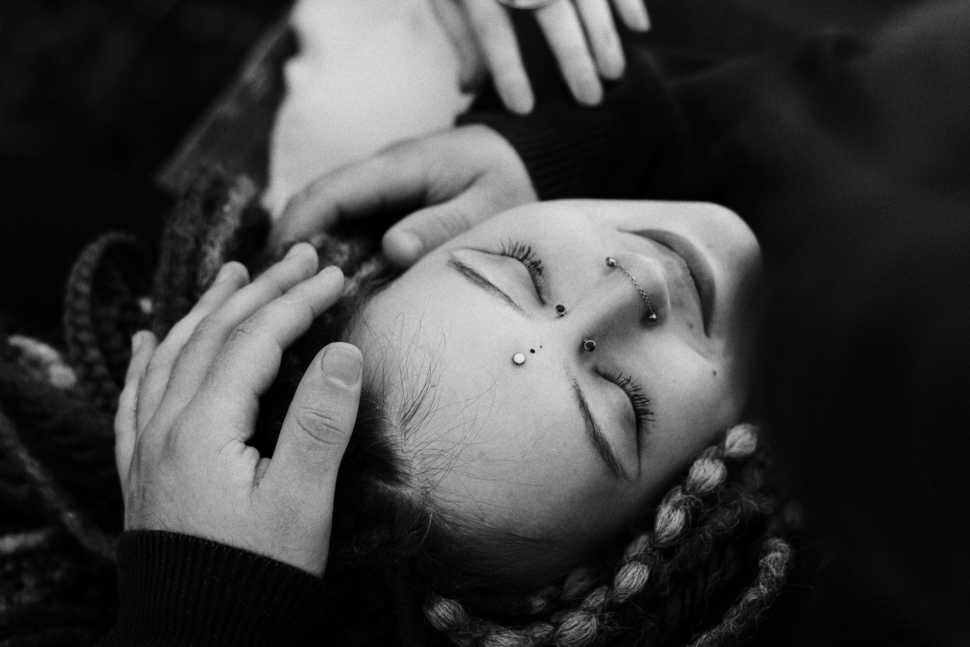 Фотосессия пары с собакой в Тюмени — Стася, Кирилл и Каренин. Портретный фотограф Тюмень Дарья Мустафина