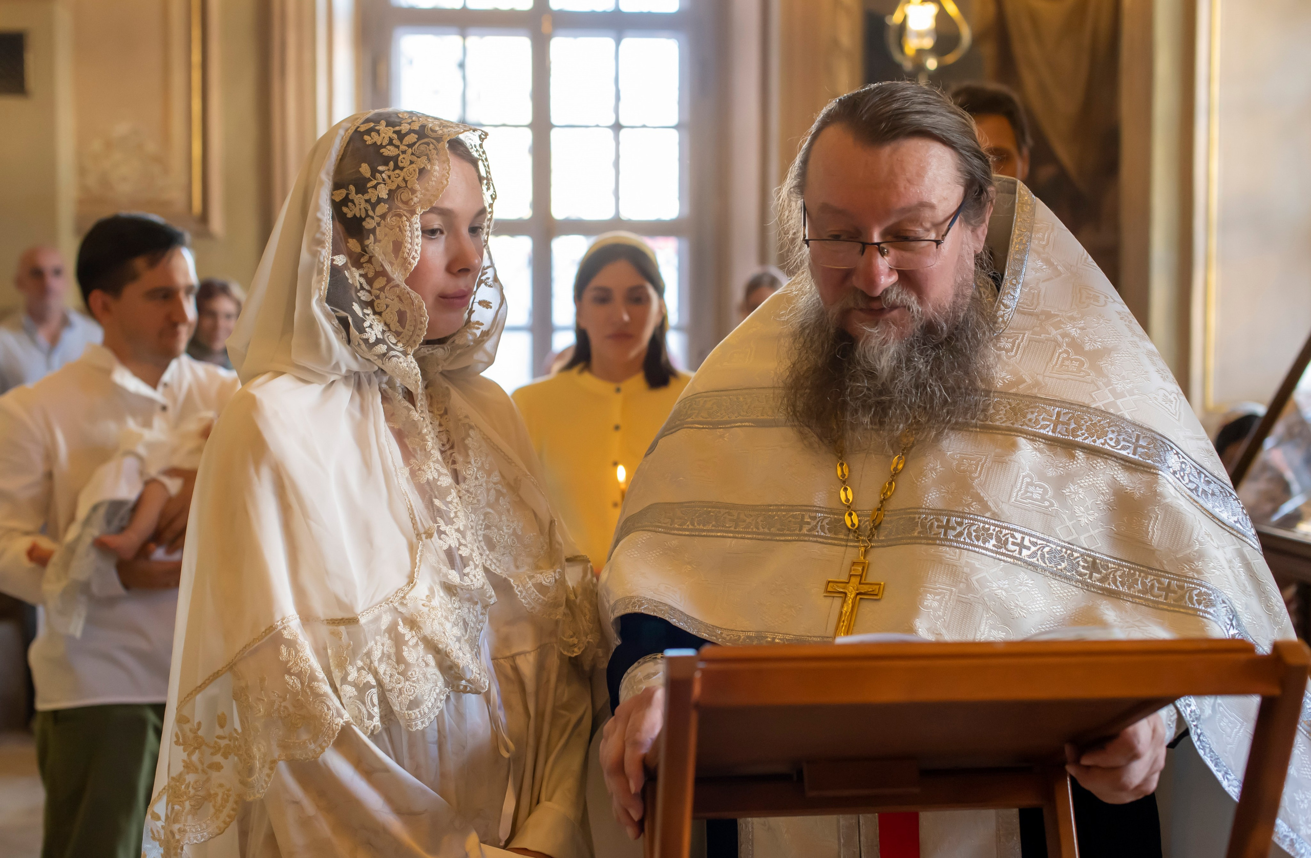 Крещение Елизаветы в Храме Климента Папы Римского. Свадебный и семейный фотограф в Москве Ирина Гончарова