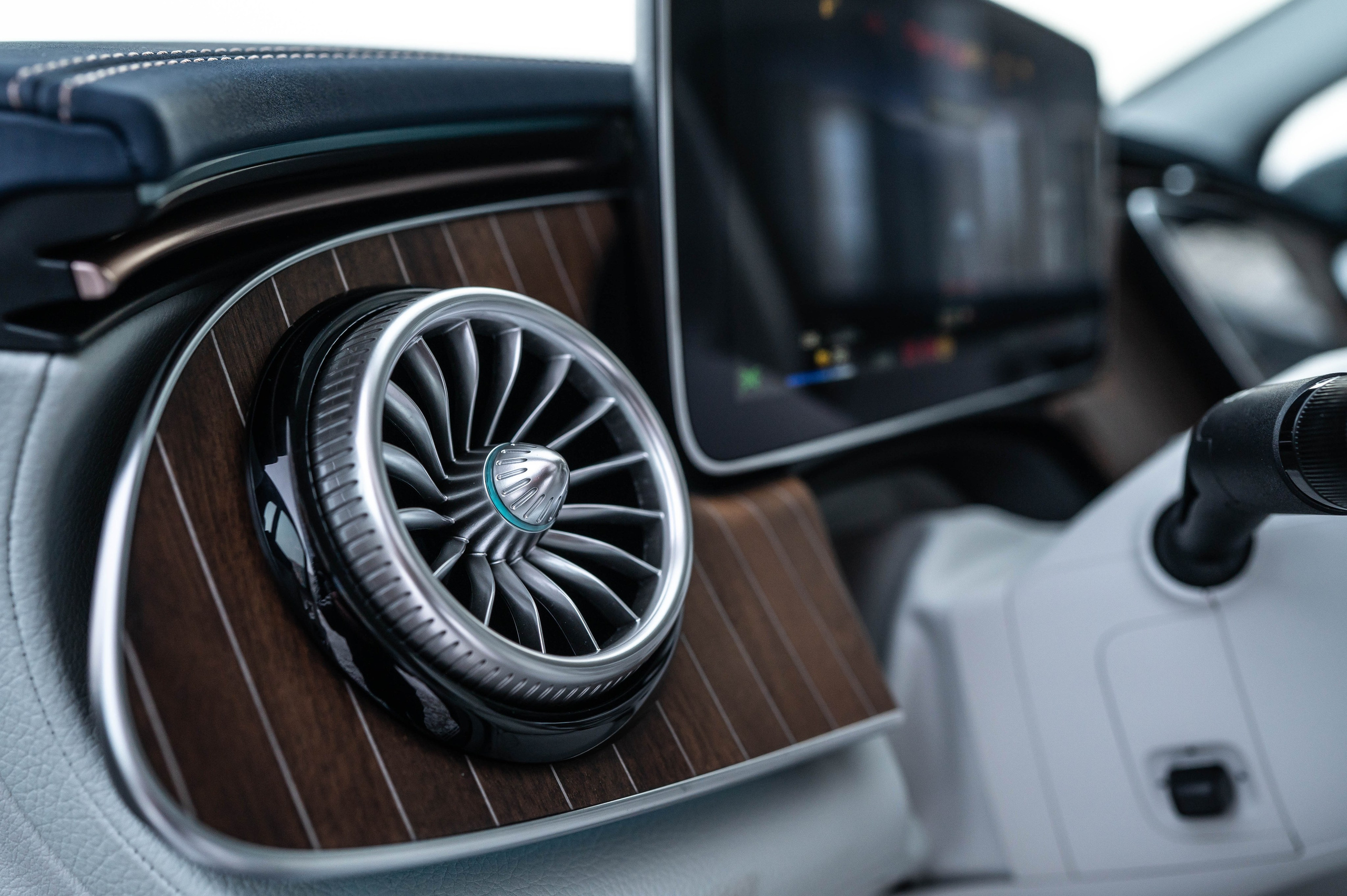 Mercedes-Benz EQE. Автомобильный фотограф в Москве — Сидоров Дмитрий