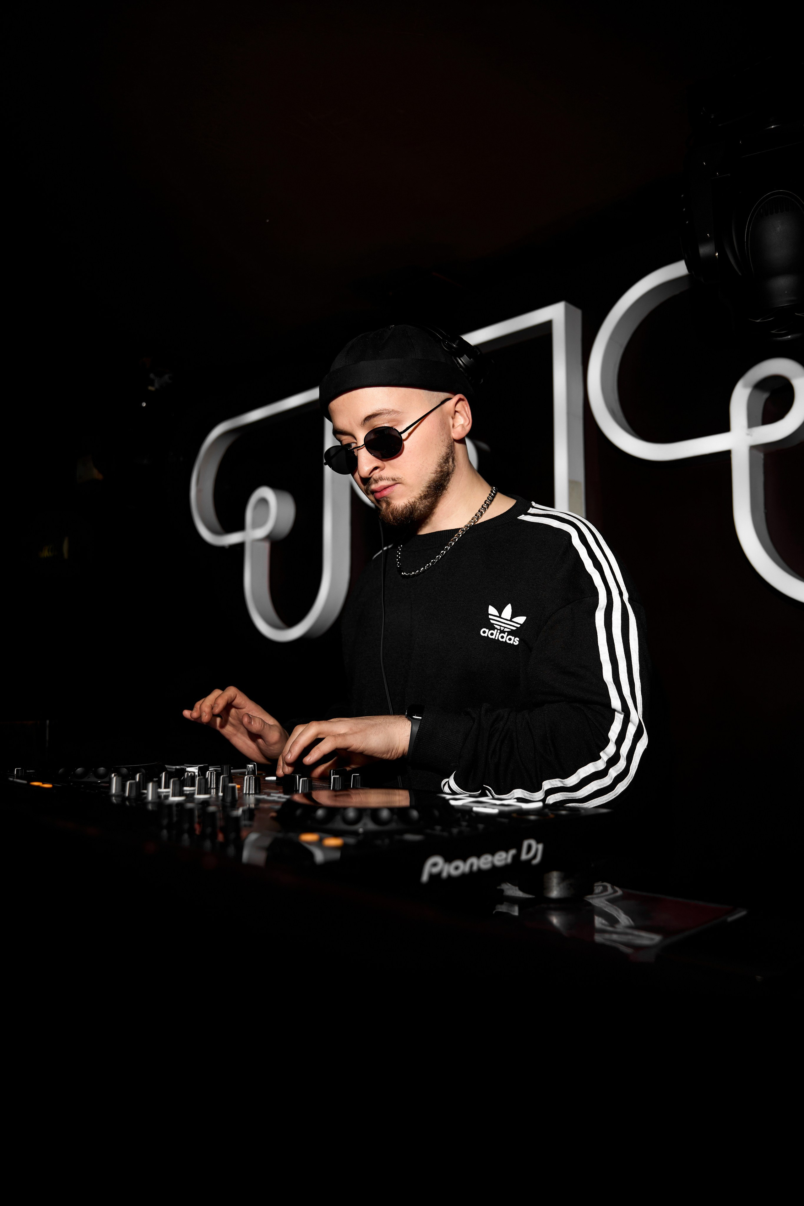 Концерт Зомба в Норильске в ночном клубе «Рублев». Свадебный и семейный фотограф в Ульяновске, Норильске, Казани — Орешина Елена