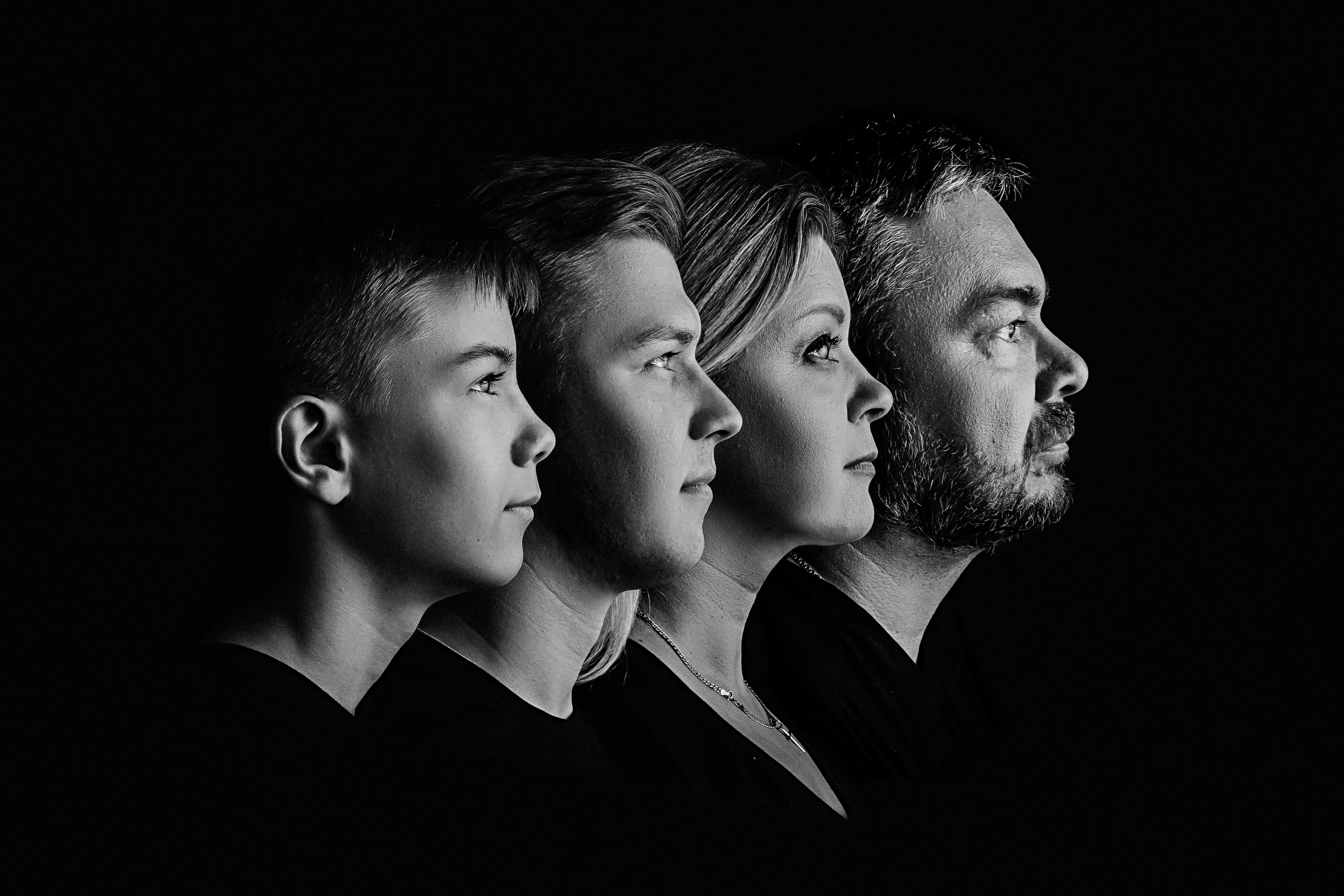 Профили. Семейный фотограф Тюмень, фотограф на роды Салмина Мария