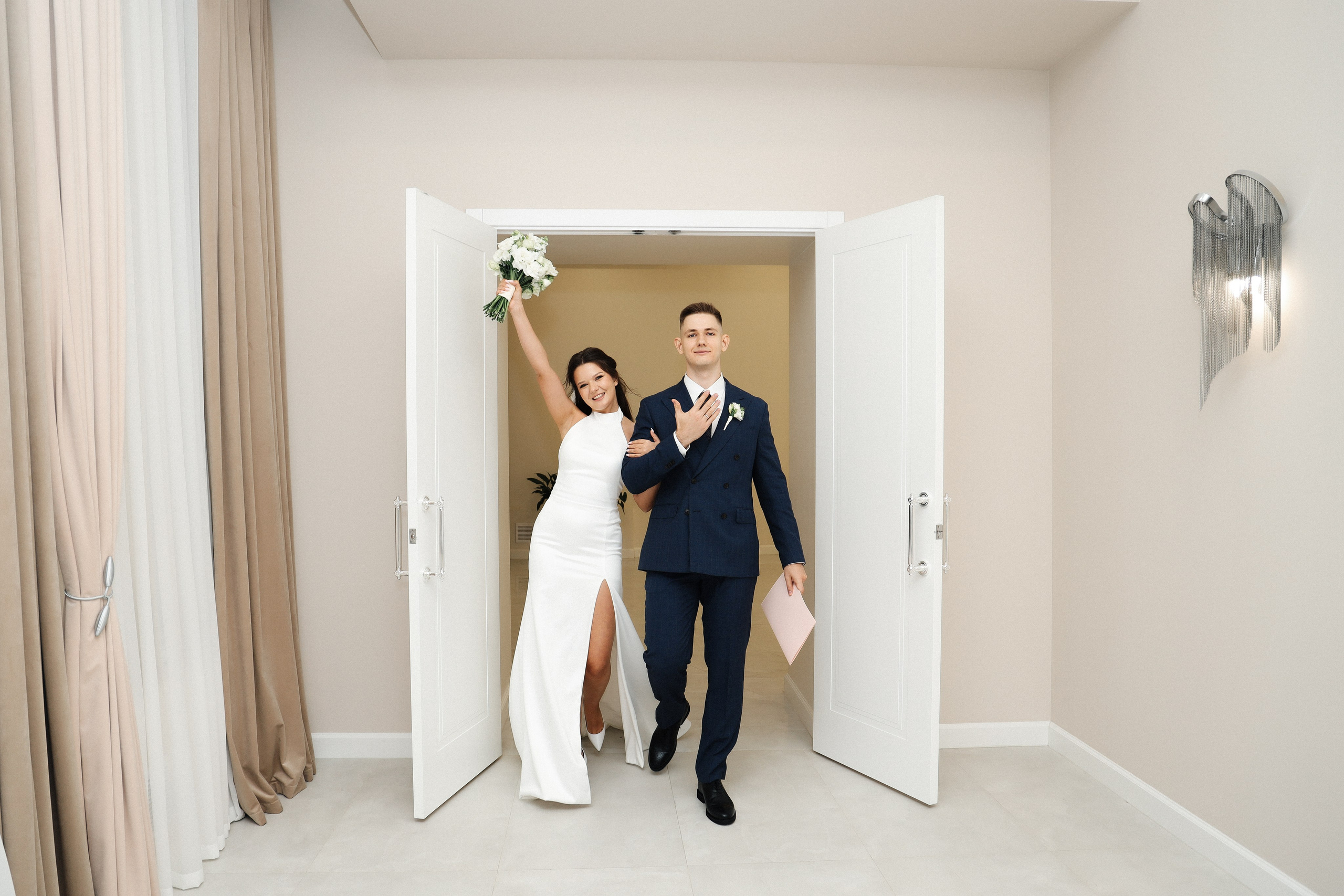 М. + В. Таганский загс, студийная лавстори. Семейный и lovestory фотограф в Москве Светлана Коняхина