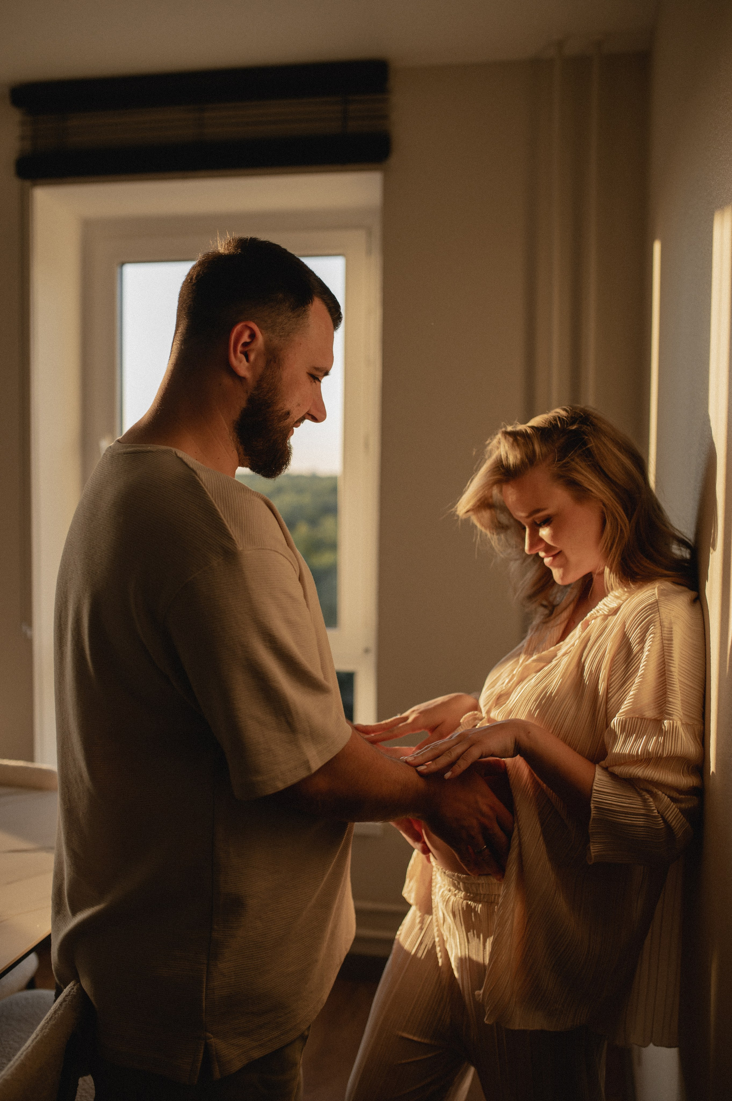 Домашняя фотосессия беременности. Семейная фотосессия Бутово Москва фотограф Алина Морщагина