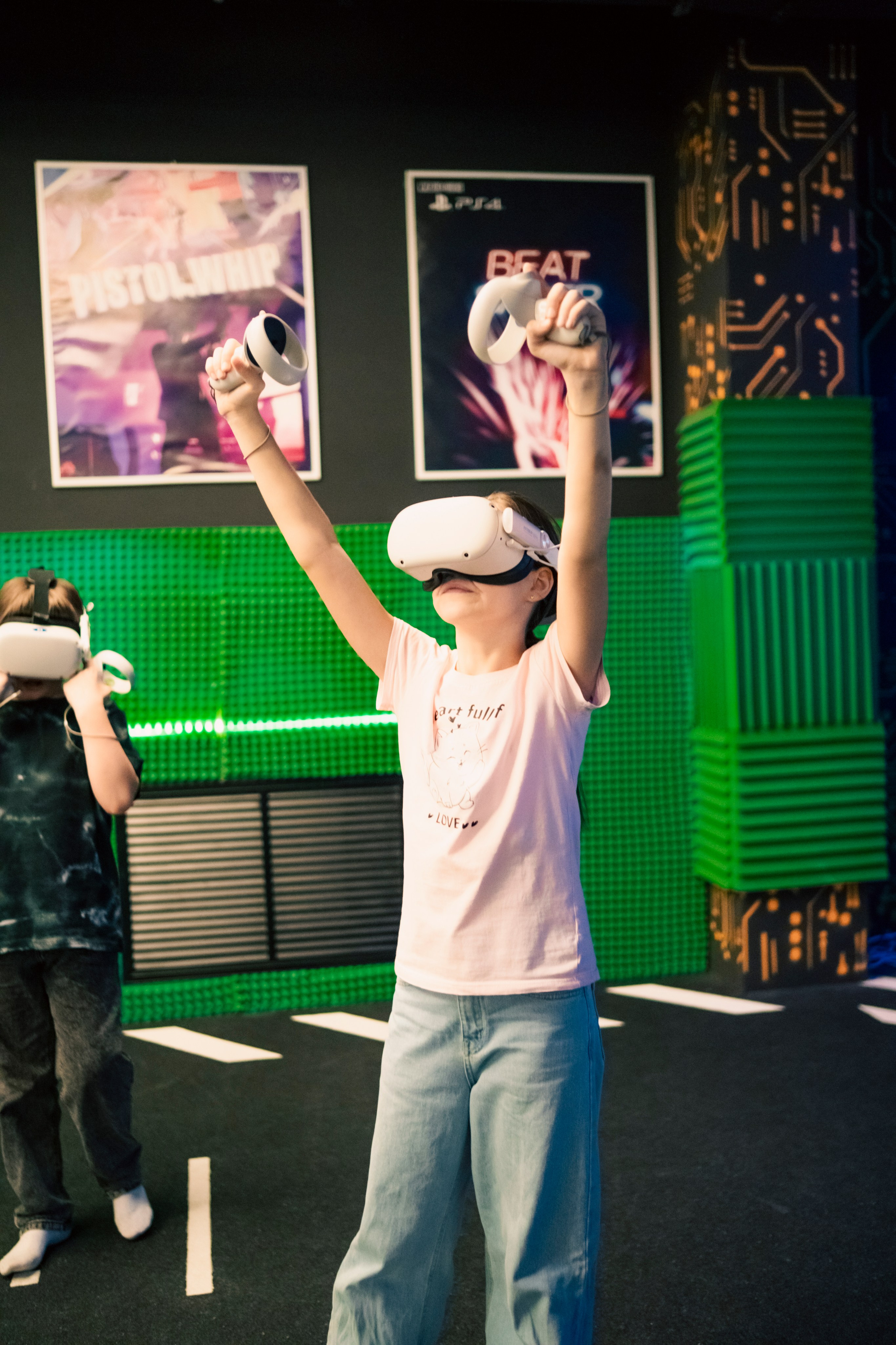 VR April-May. Felixtones