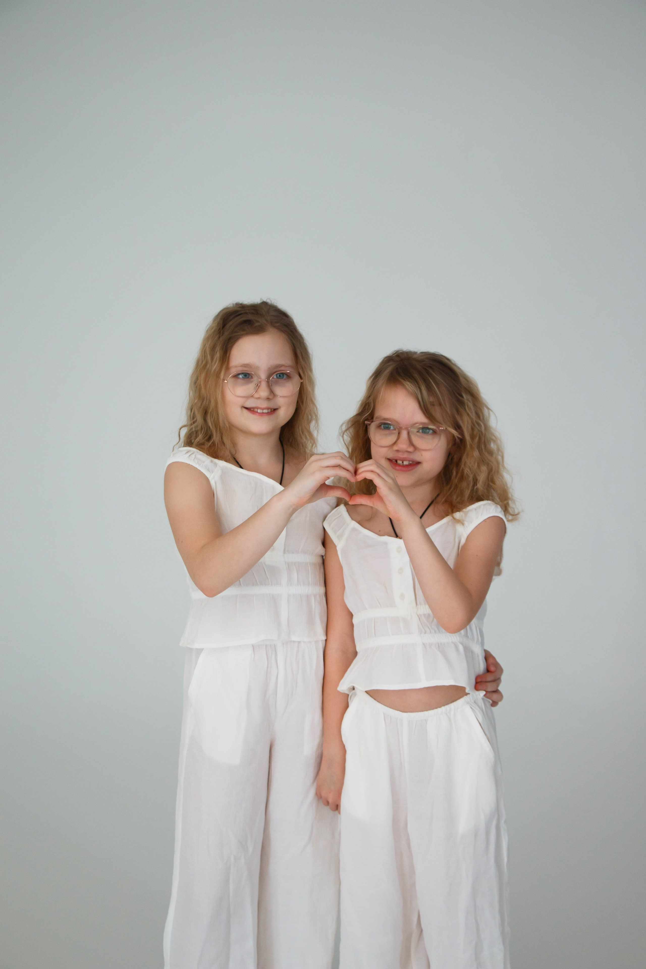 MARYNA & NIKOLETTA & ALISA. Бережно сохраняю ваши чувства и истории на своих фотографиях