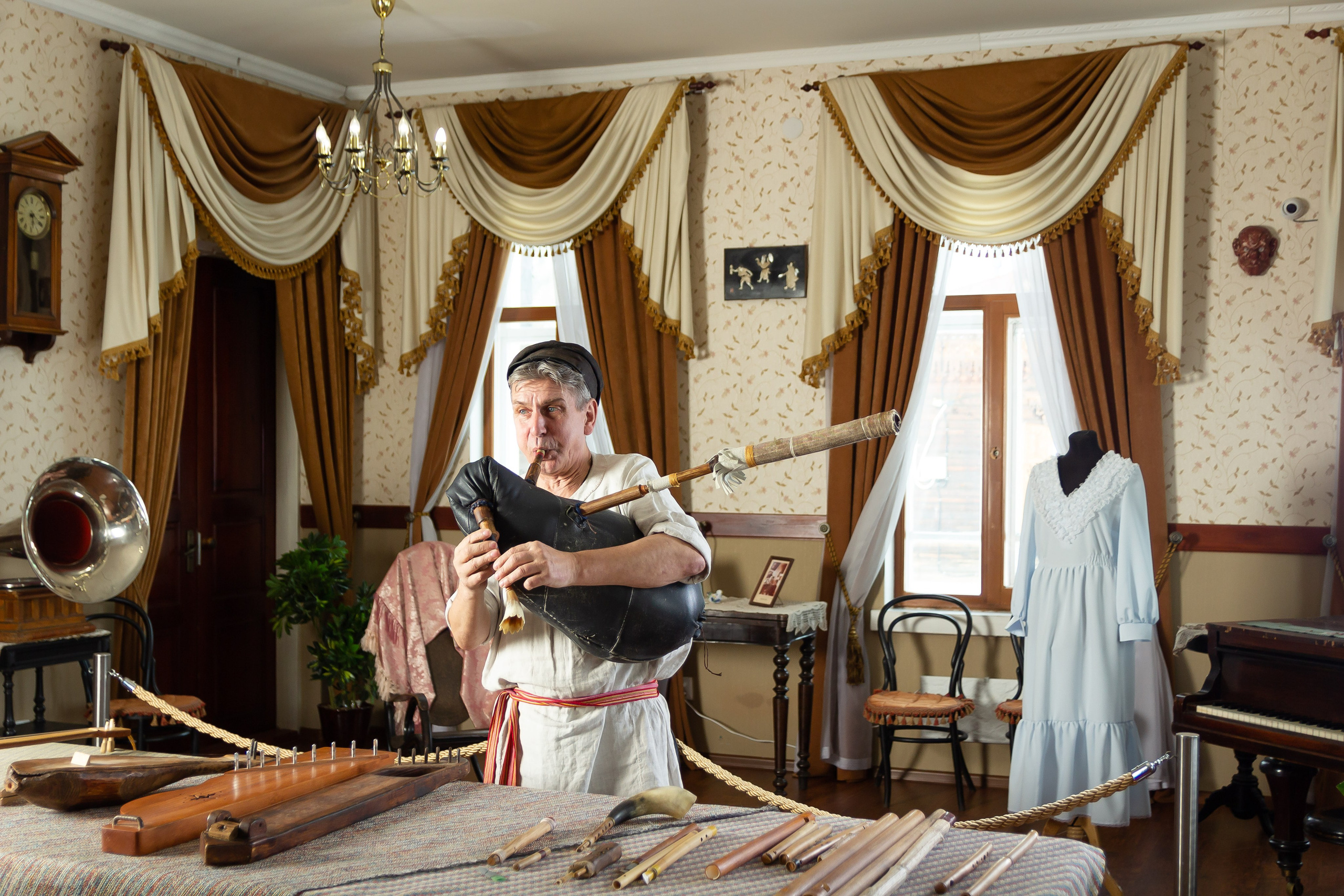 Музей забытой музыки. Александр Стряпунин — предметный фотограф в Улан-Удэ