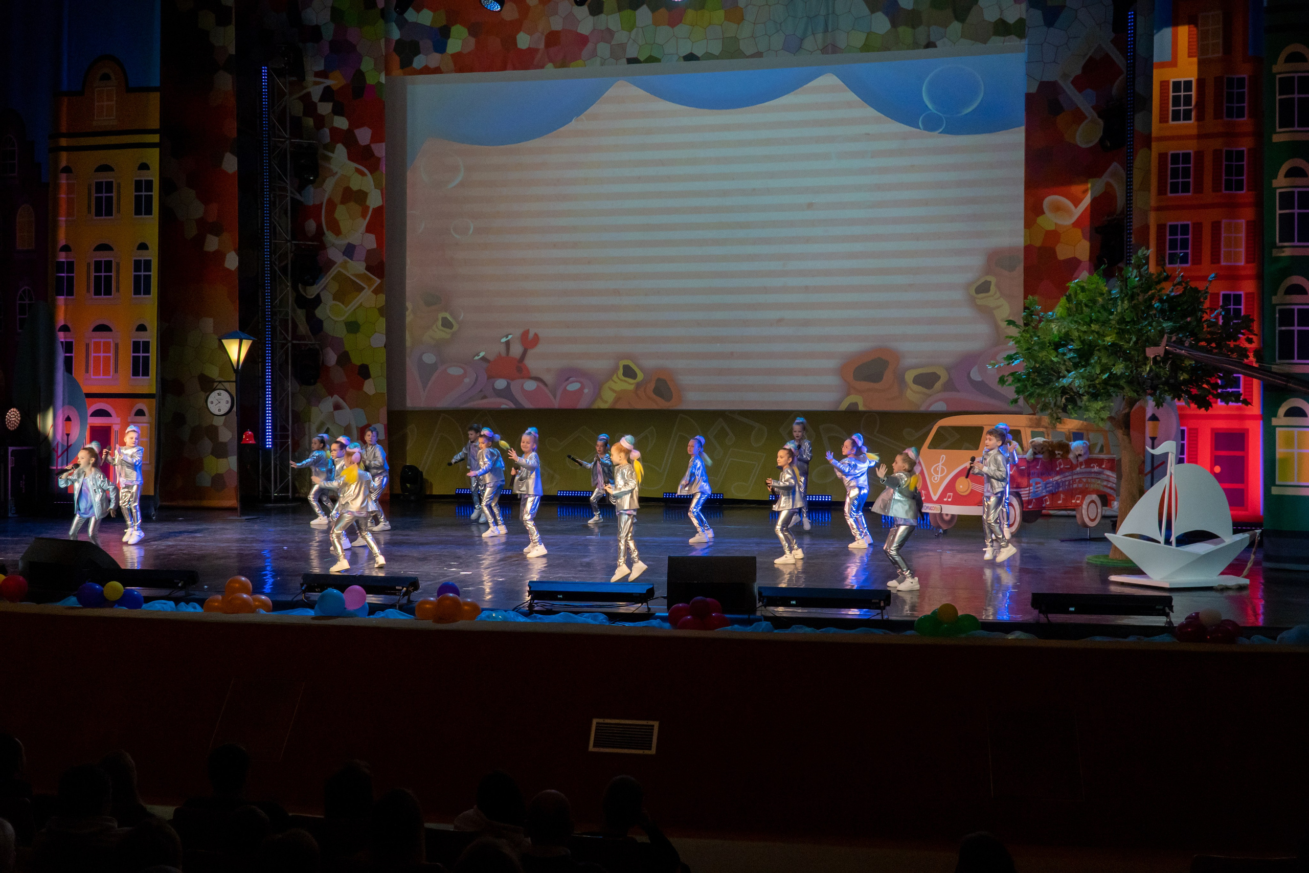 Съёмка концерта для Домисольки, большой концертный зал Космос. «Студия DRONAVT`s» — видеосъёмка и фотография г. Москва