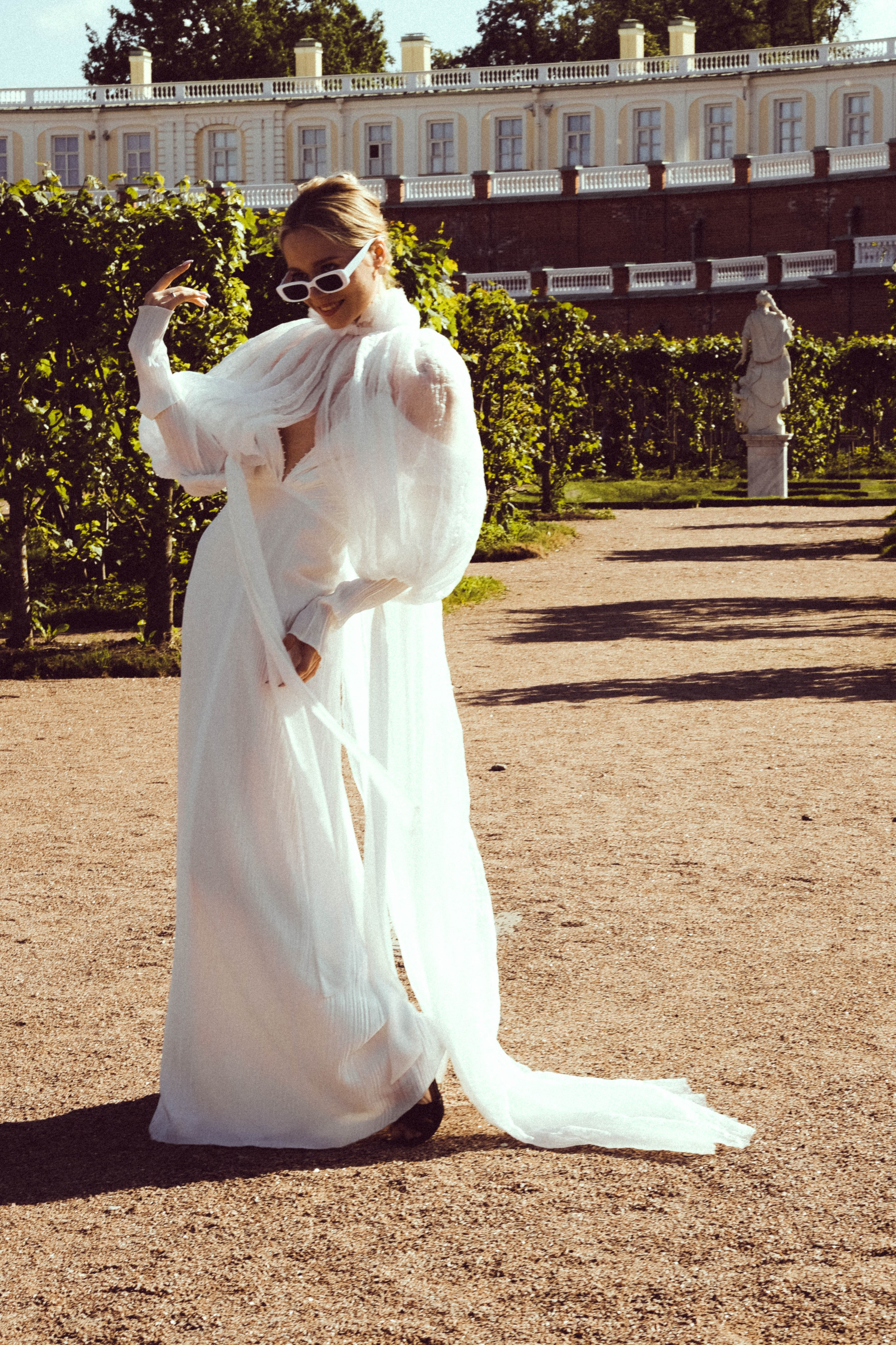 СВАДЕБНАЯ СЬЕМКА В ПАРКЕ ОРАНИЕНБАУМ. Профессиональный фотограф, Санкт-Петербург — Виктория Богомолова