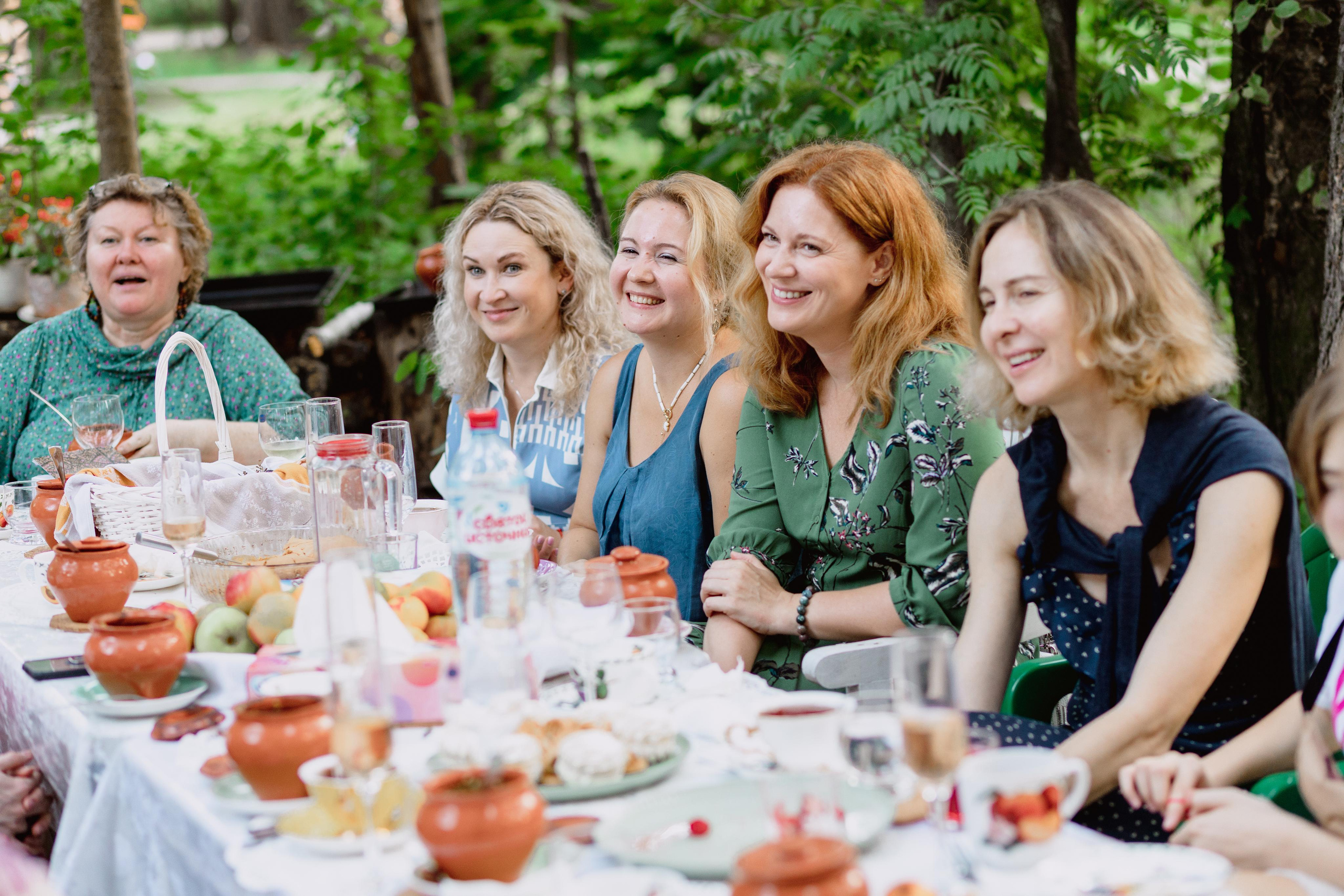 Ужин в саду. Главная