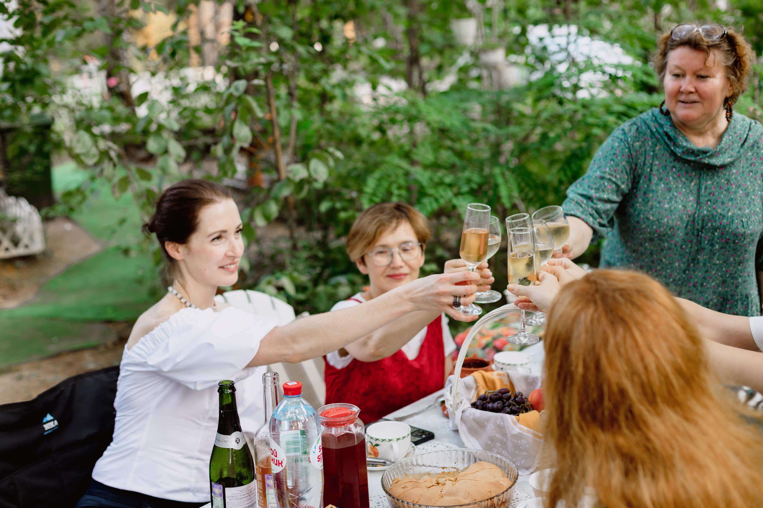 Ужин в саду. Главная