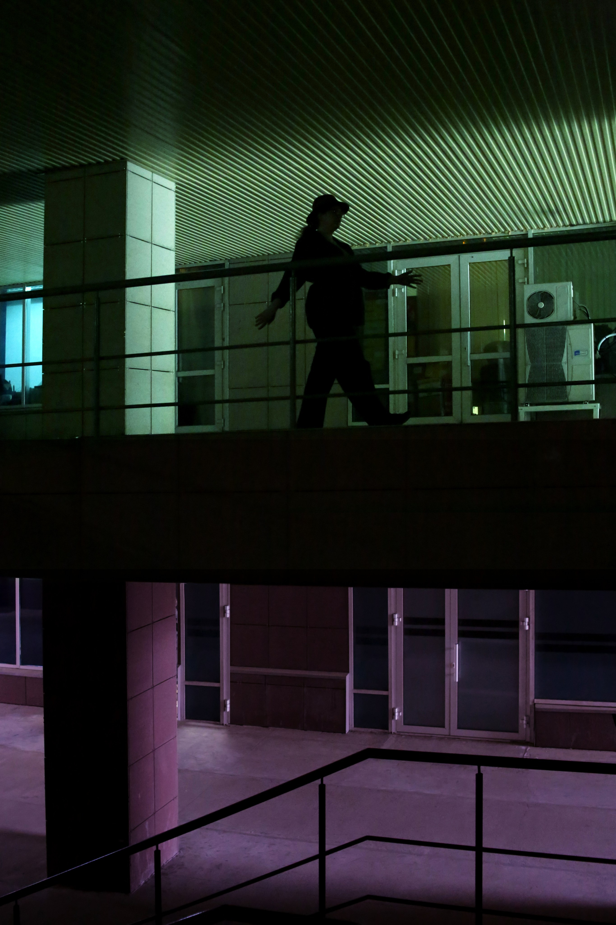 Прогулочная фотосессия с Тоней в Перми от MarCh Photography | Городские локации и стильный образ. MarCh Photography — Фотограф в Перми