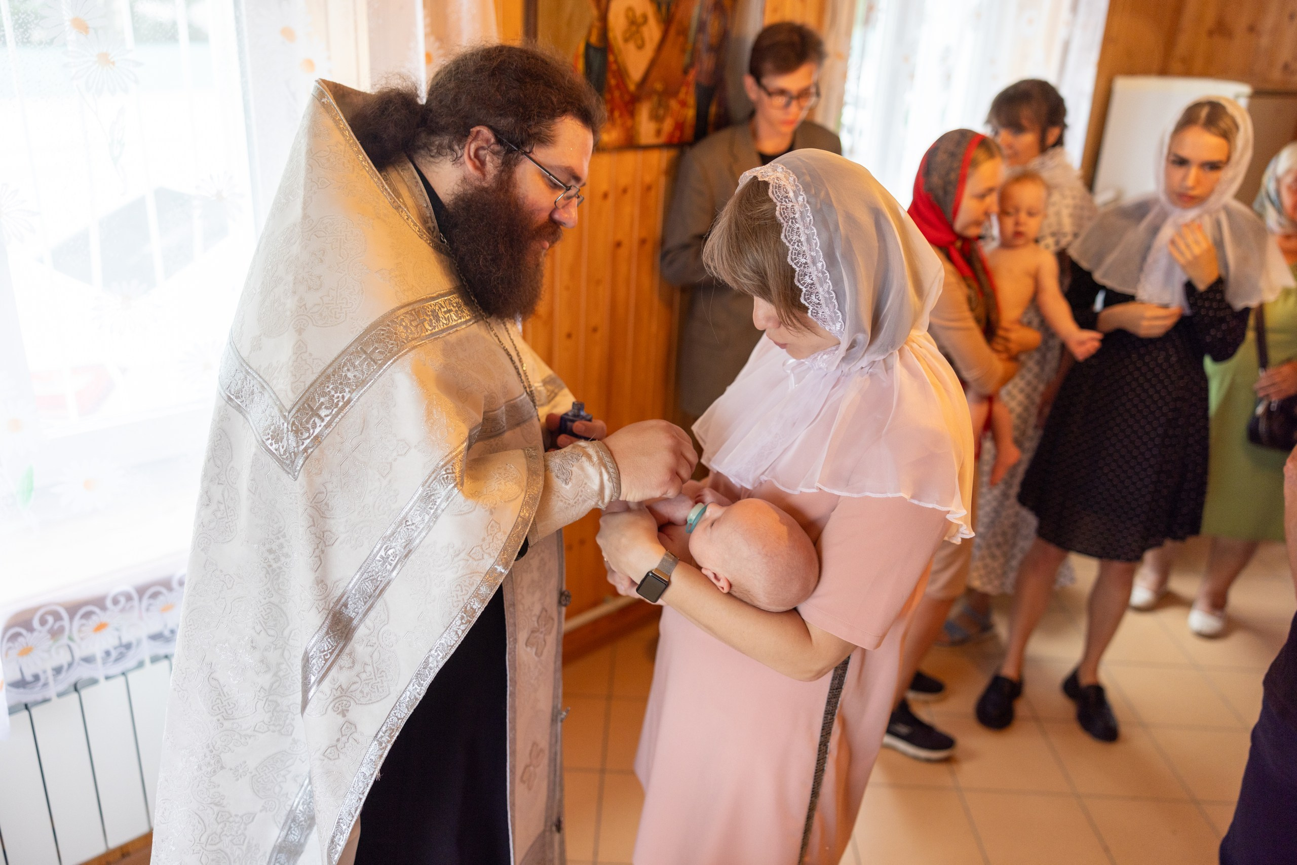 Образец репортажа крещения оригиналы, без искажений, без вспышки, светосильная оптика!. Фотограф в Туле Крупский АнДРей. Фотостудия «КАДР71» в Туле